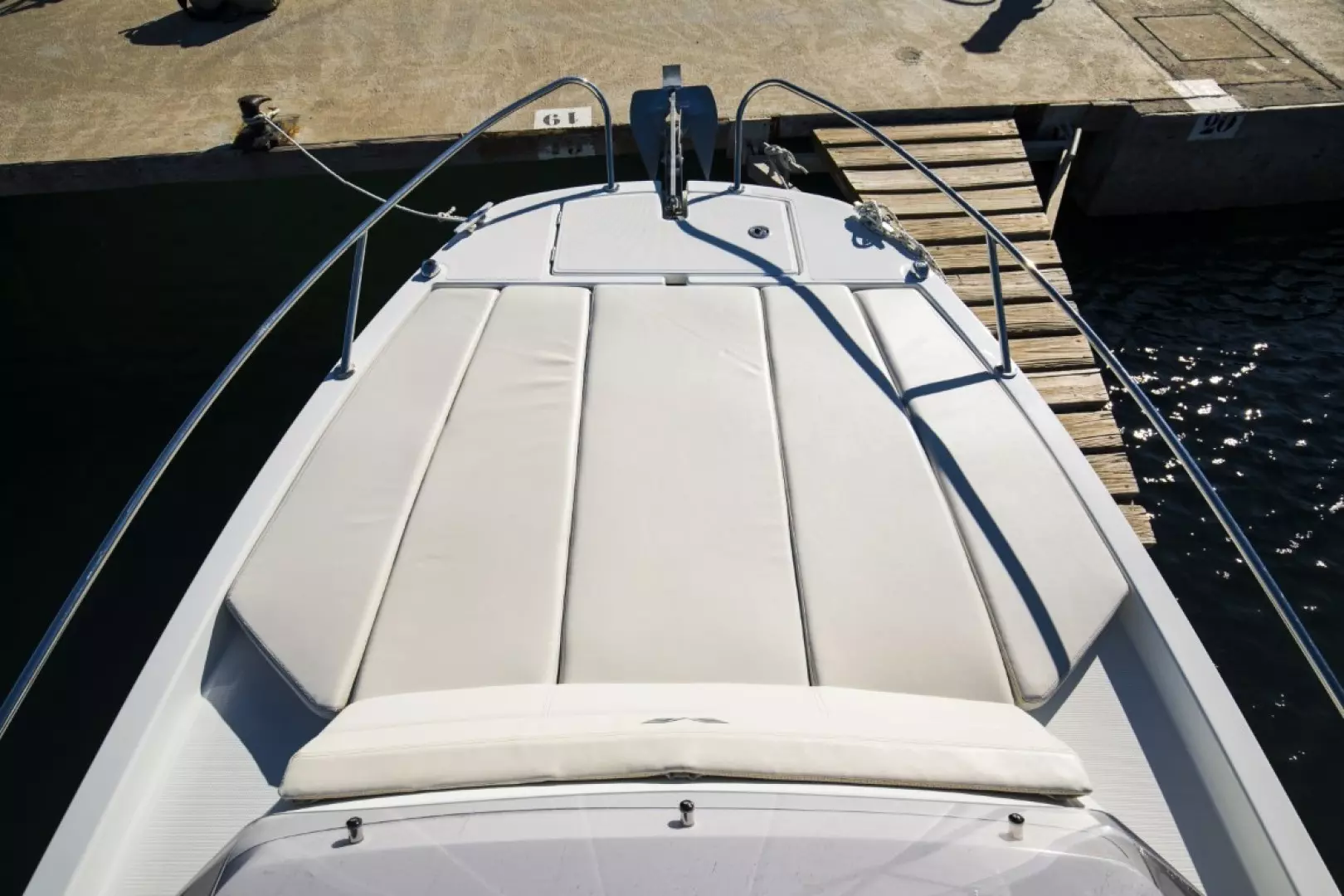 2026 Beneteau Flyer 7 Sundeck - Image 12