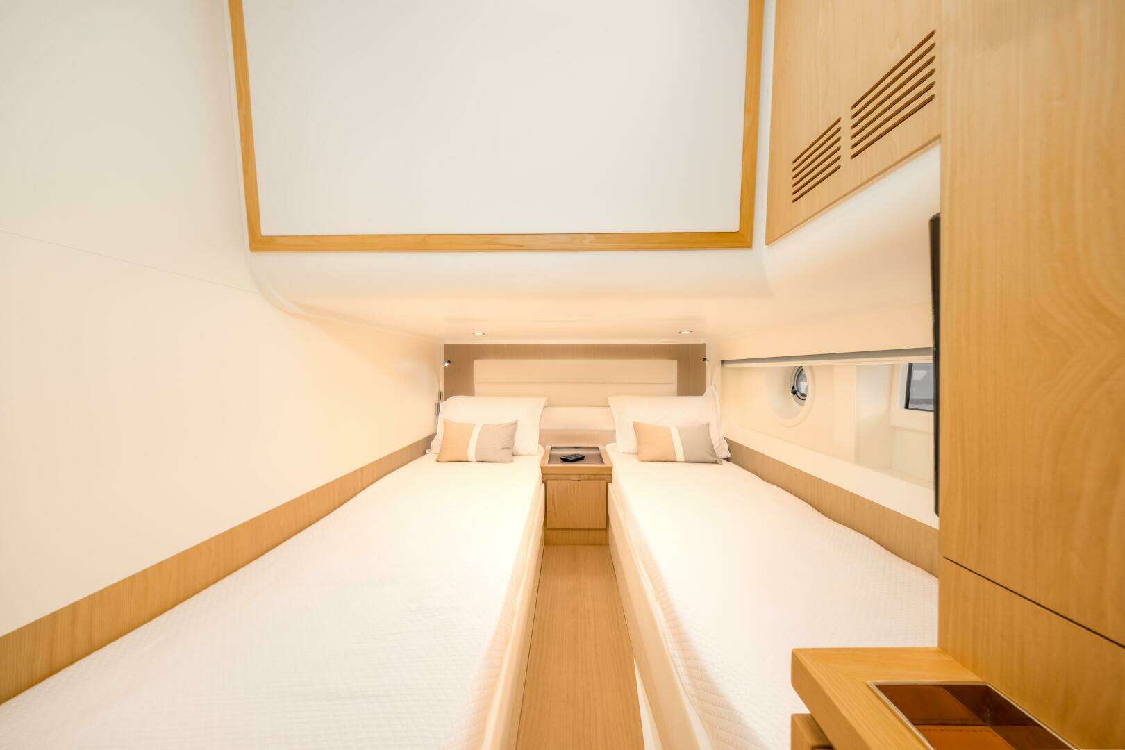 2021 Solaris 48 Open - Image 36