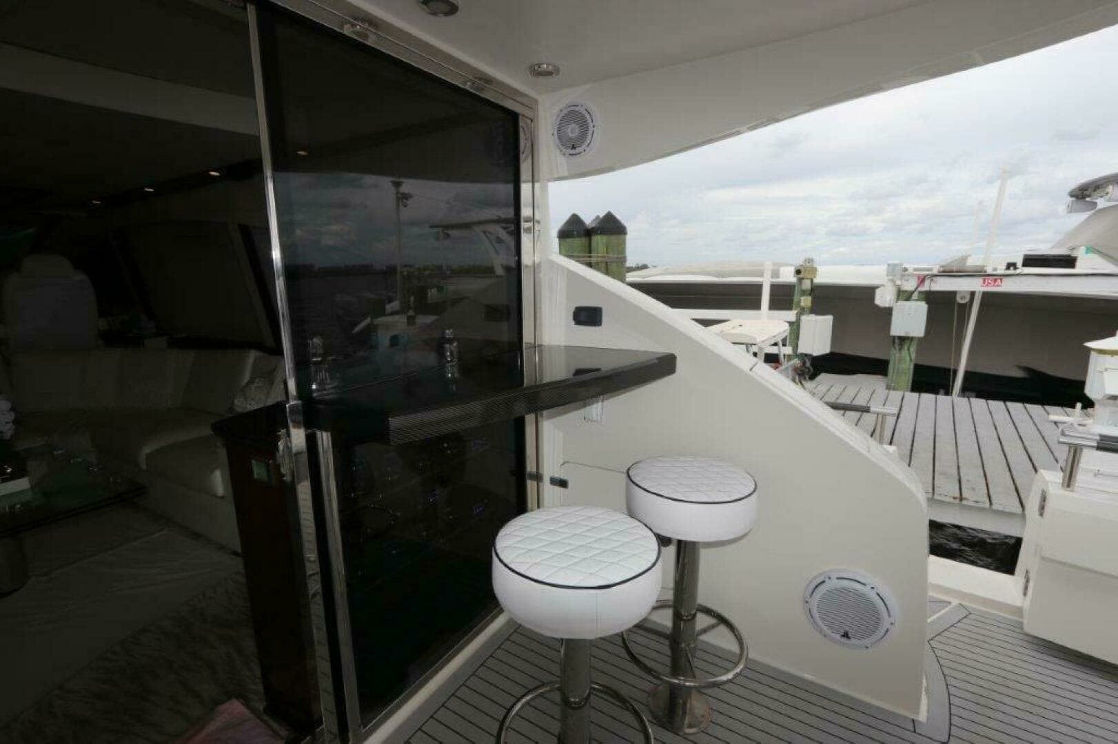 2009 Lazzara Yachts LSX 75 - Image 5