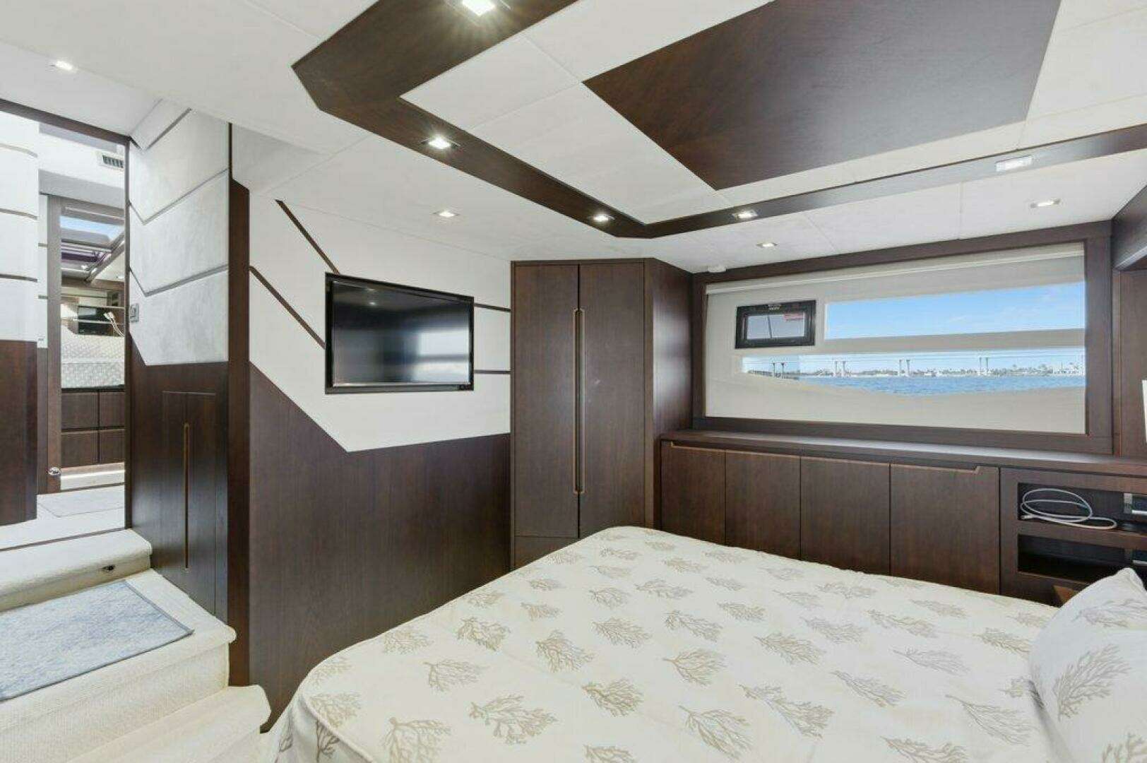 2017 Galeon 560 Sky - Image 27