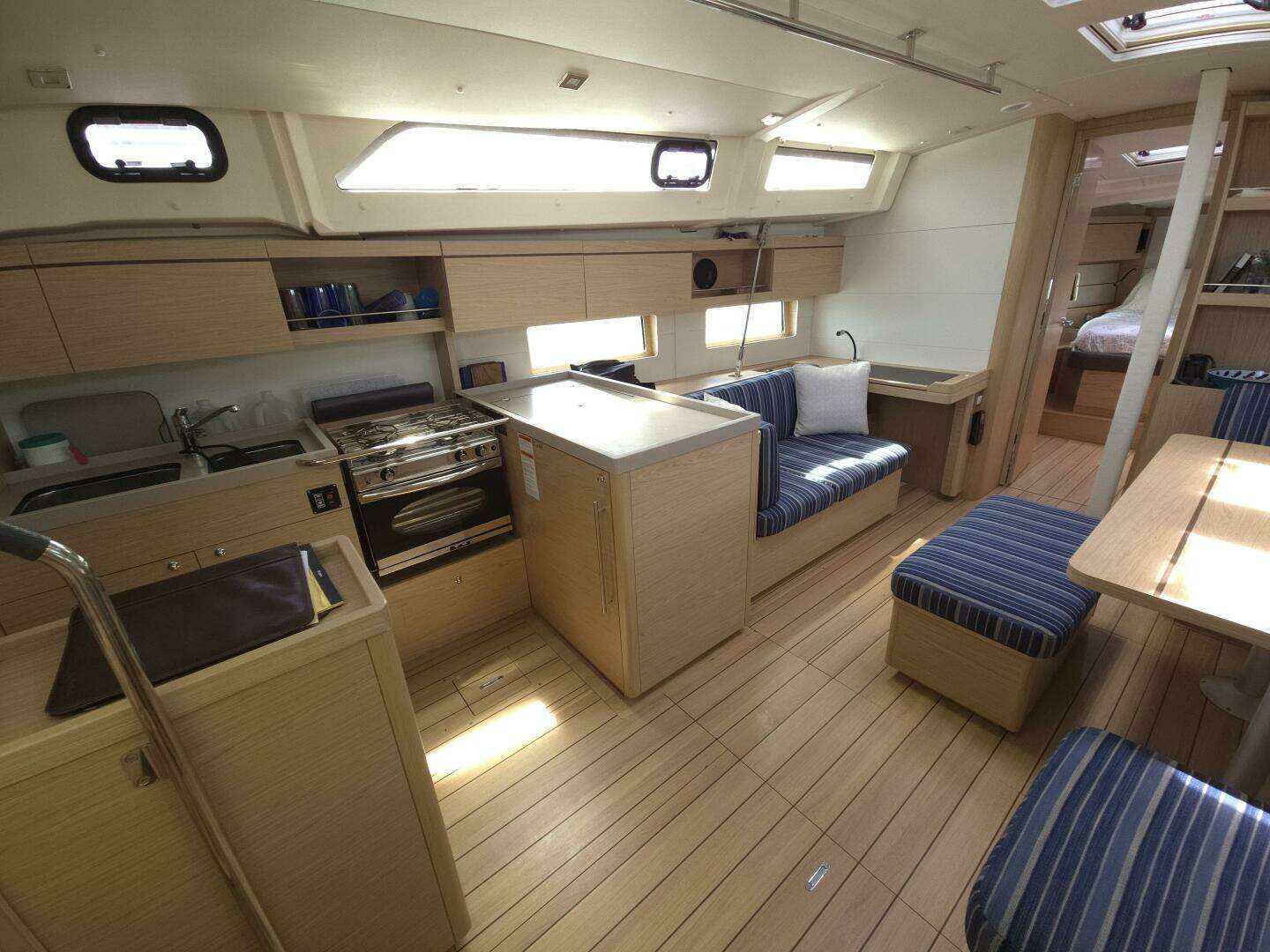 2019 Beneteau Oceanis 46.1 - Image 30