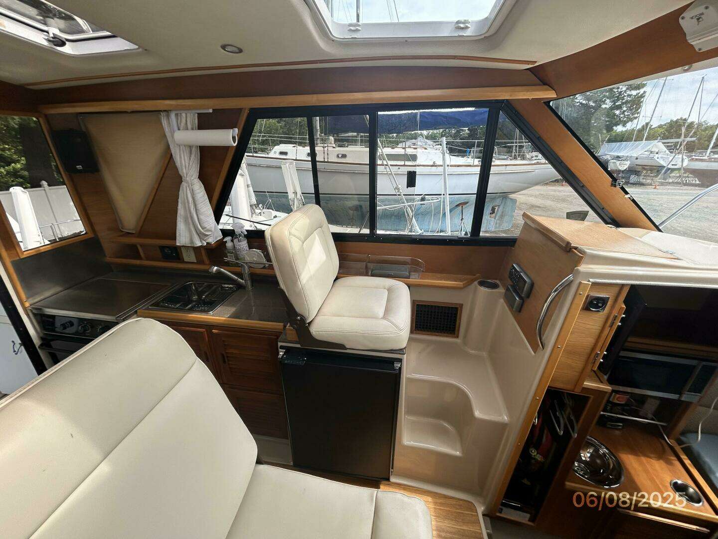 2012 Cutwater C28 - Image 28