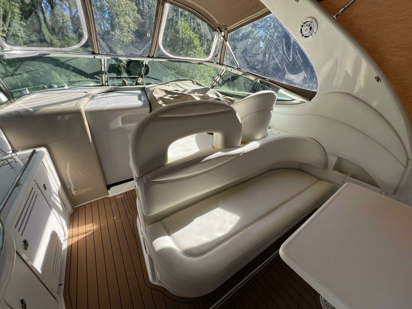 2002 Sea Ray 360 Sundancer - Image 10
