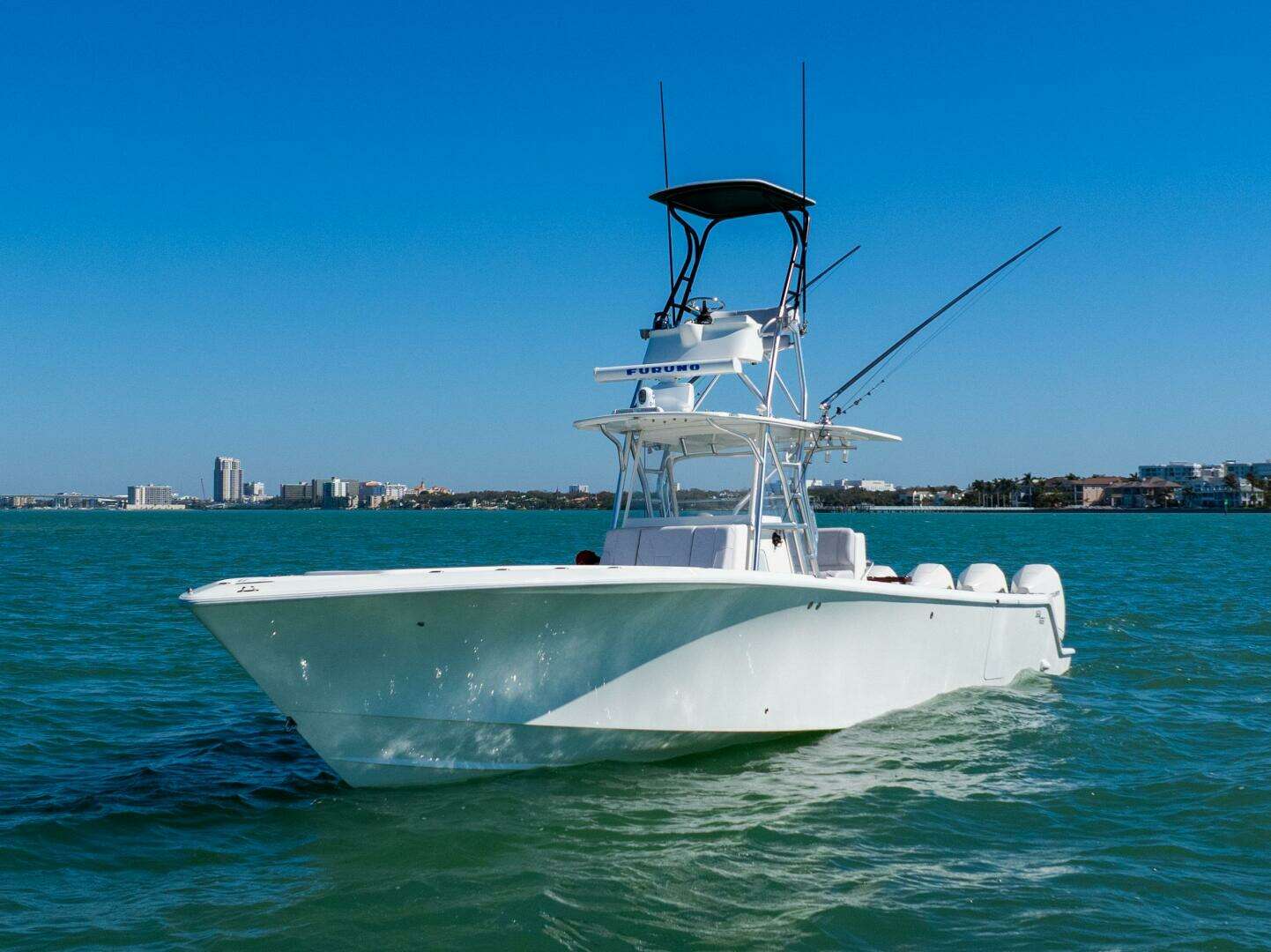 2012 SeaVee 390B - Image 2