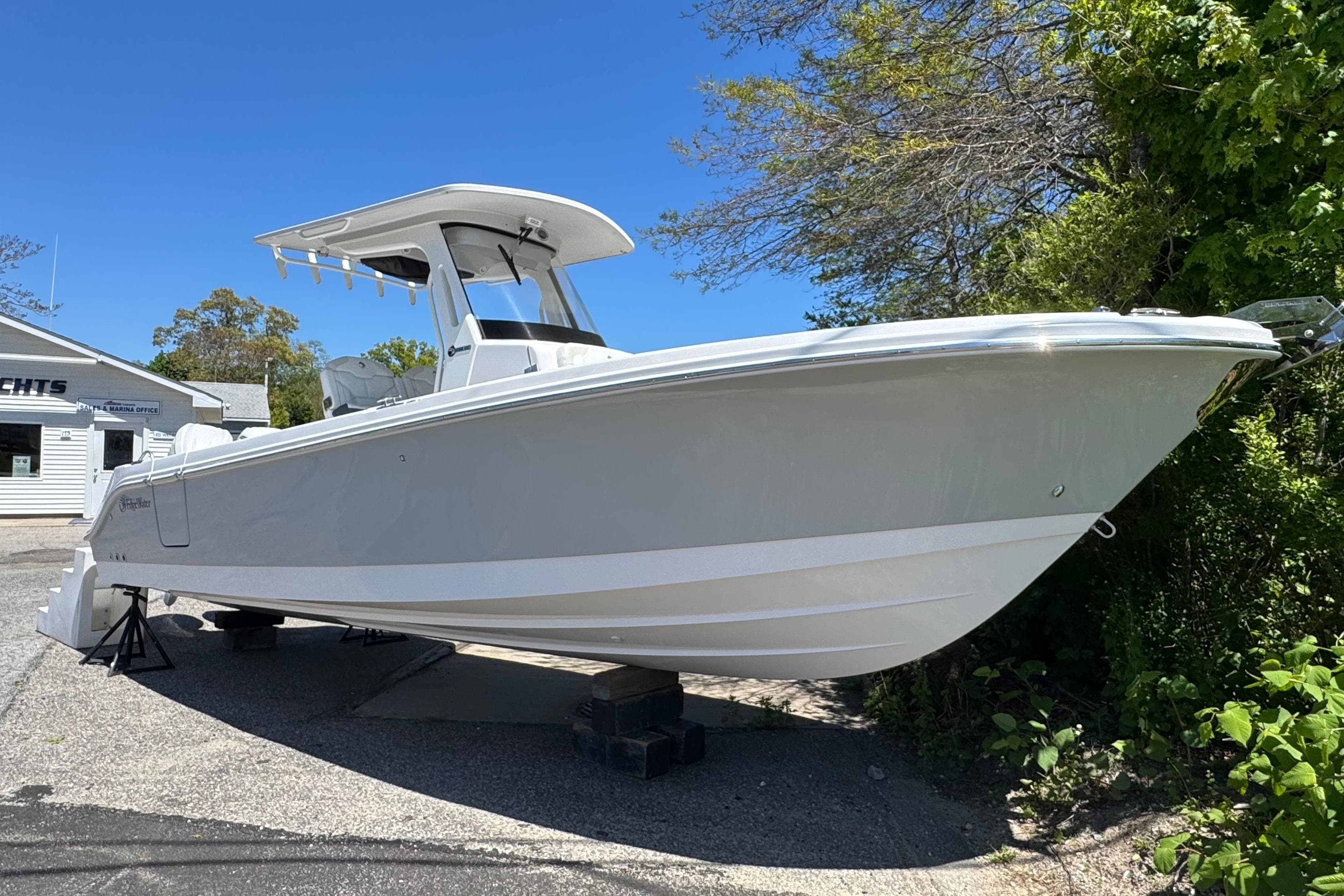 2026 Edgewater 262CC