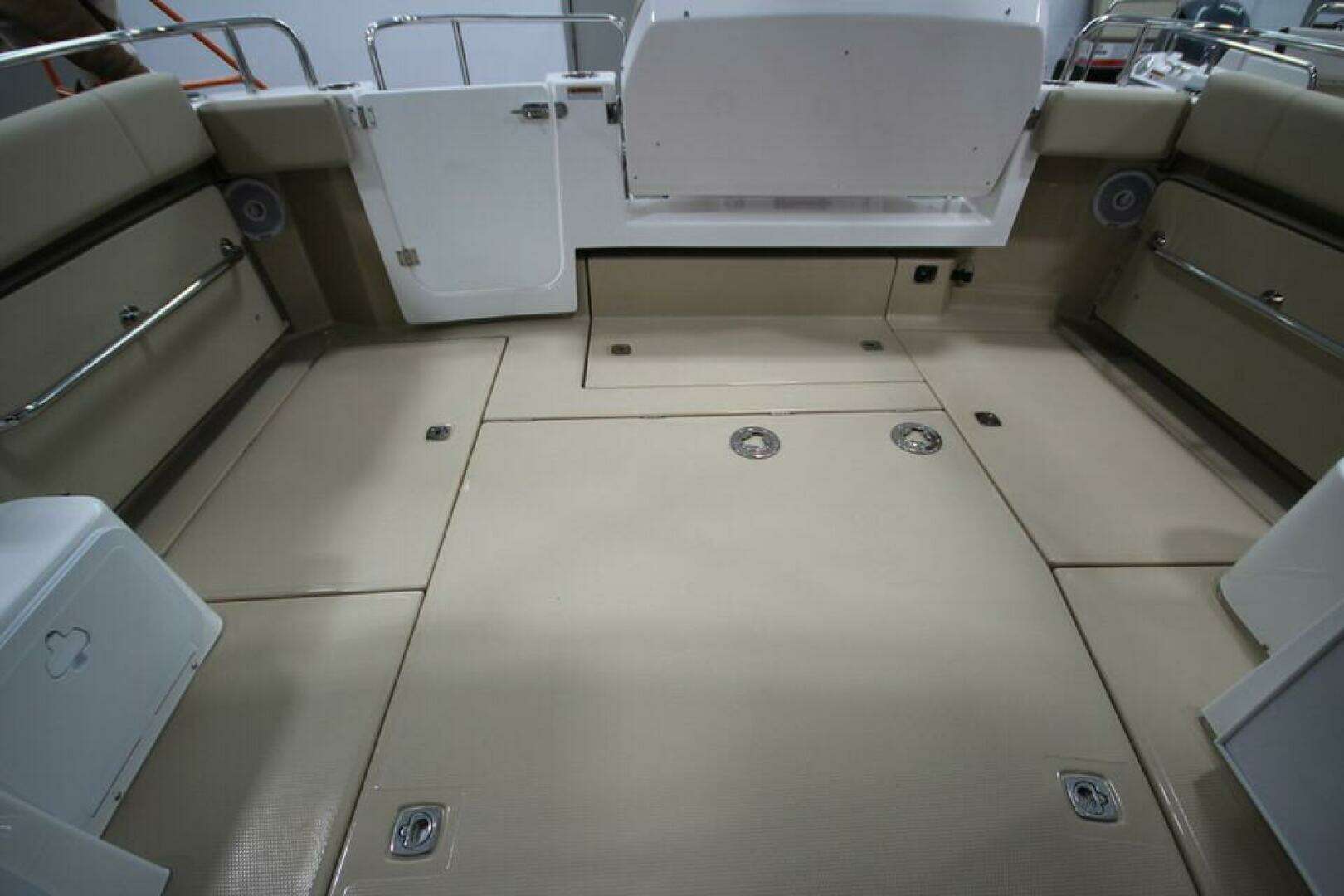 2026 Ranger Tugs R-29 Sedan Luxury Edition - Image 26