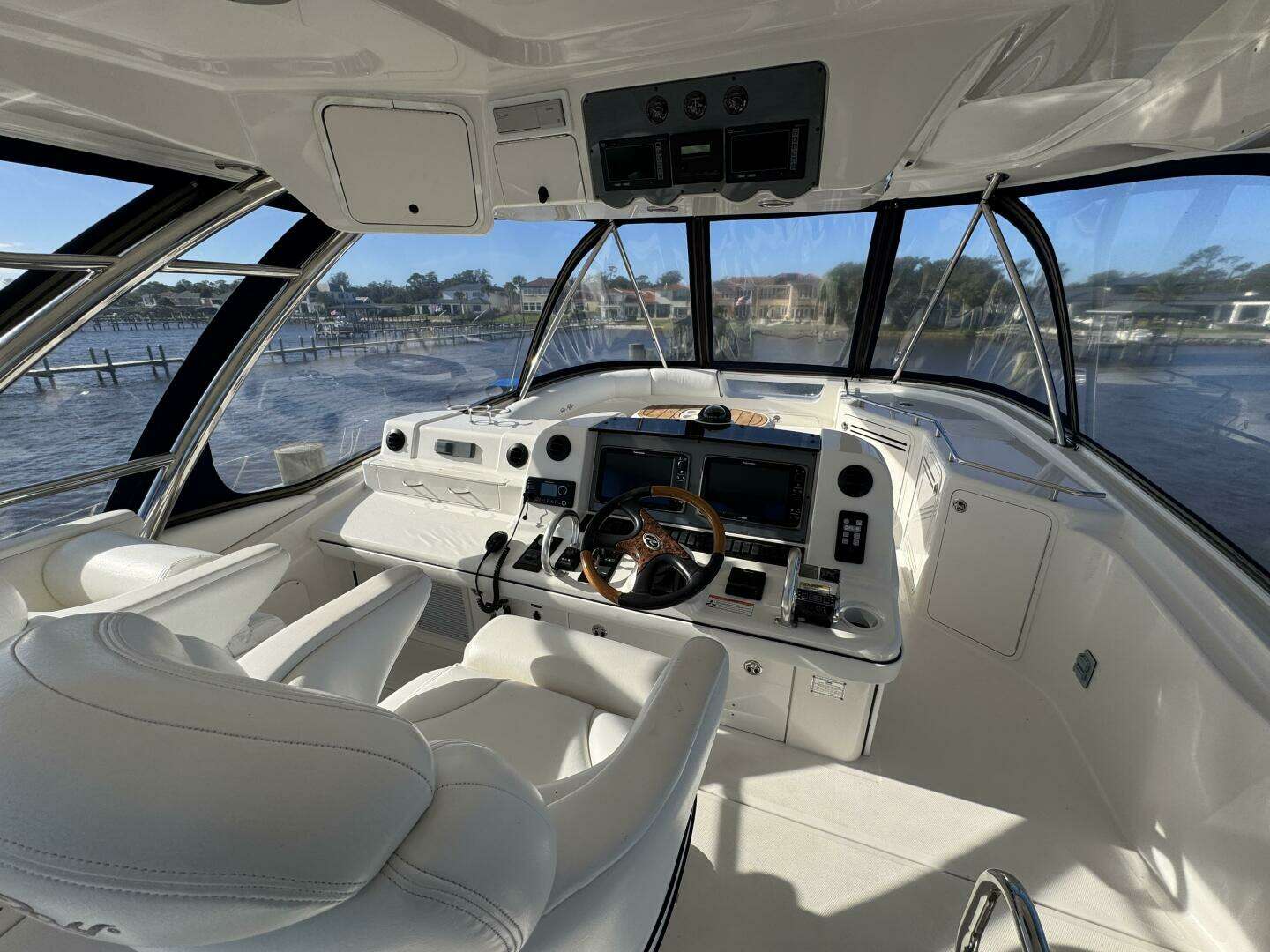 2007 Sea Ray 58 Sedan Bridge - Image 22