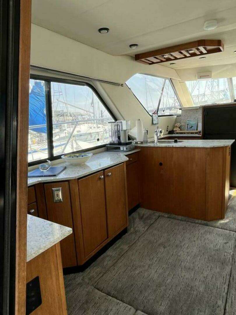 1996 Bayliner 3788 Command Bridge - Image 3