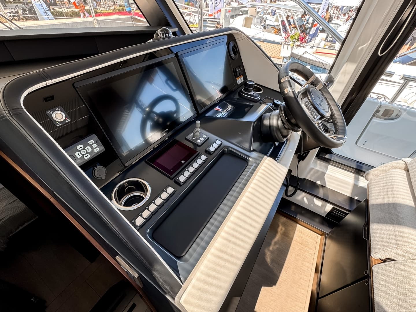2026 Wellcraft 44 Explorer - Image 28