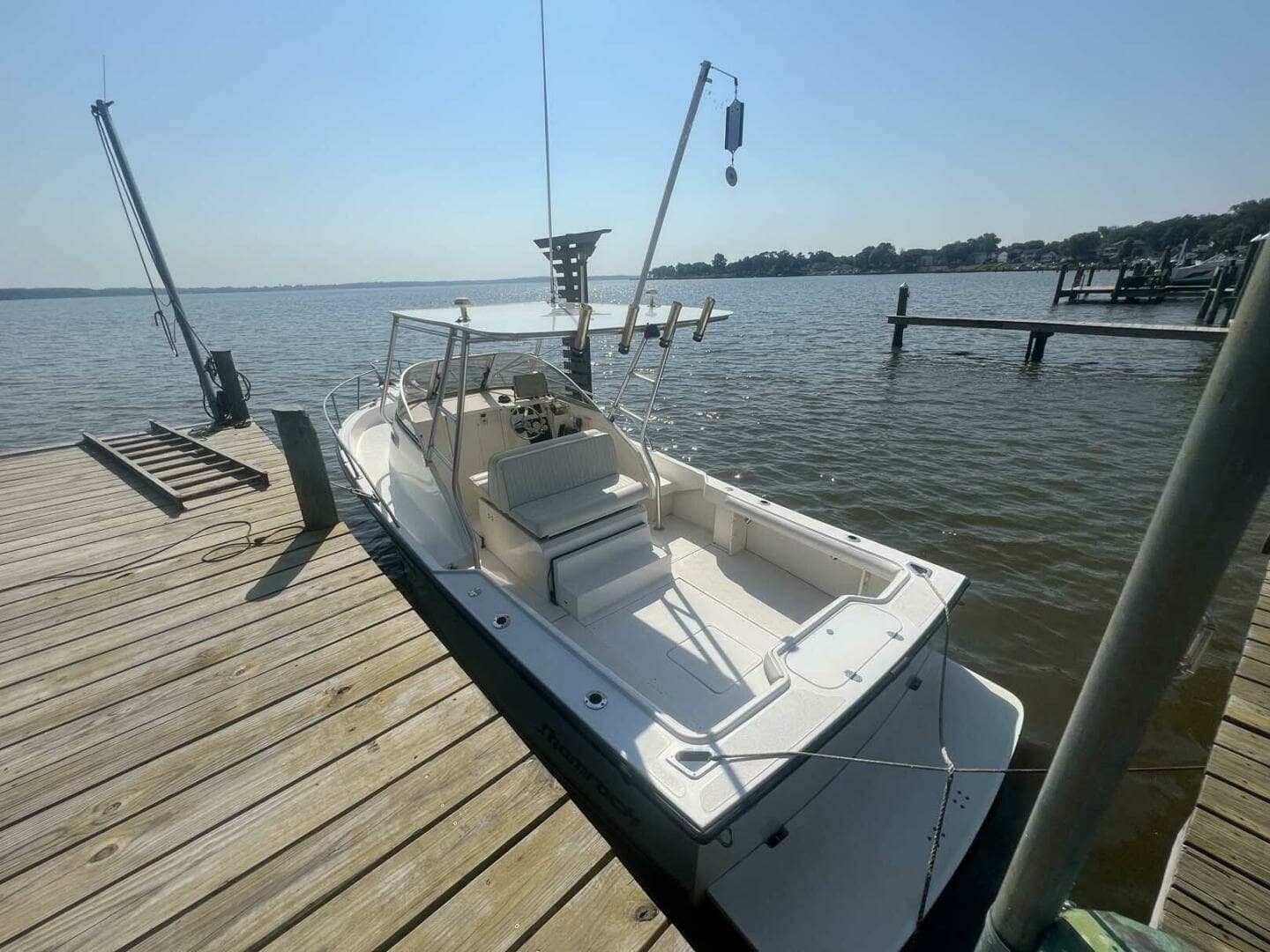 2005 Shamrock 220 Predator - Image 2