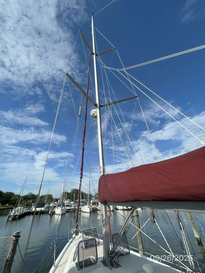 1998 Hunter 376 - Image 16