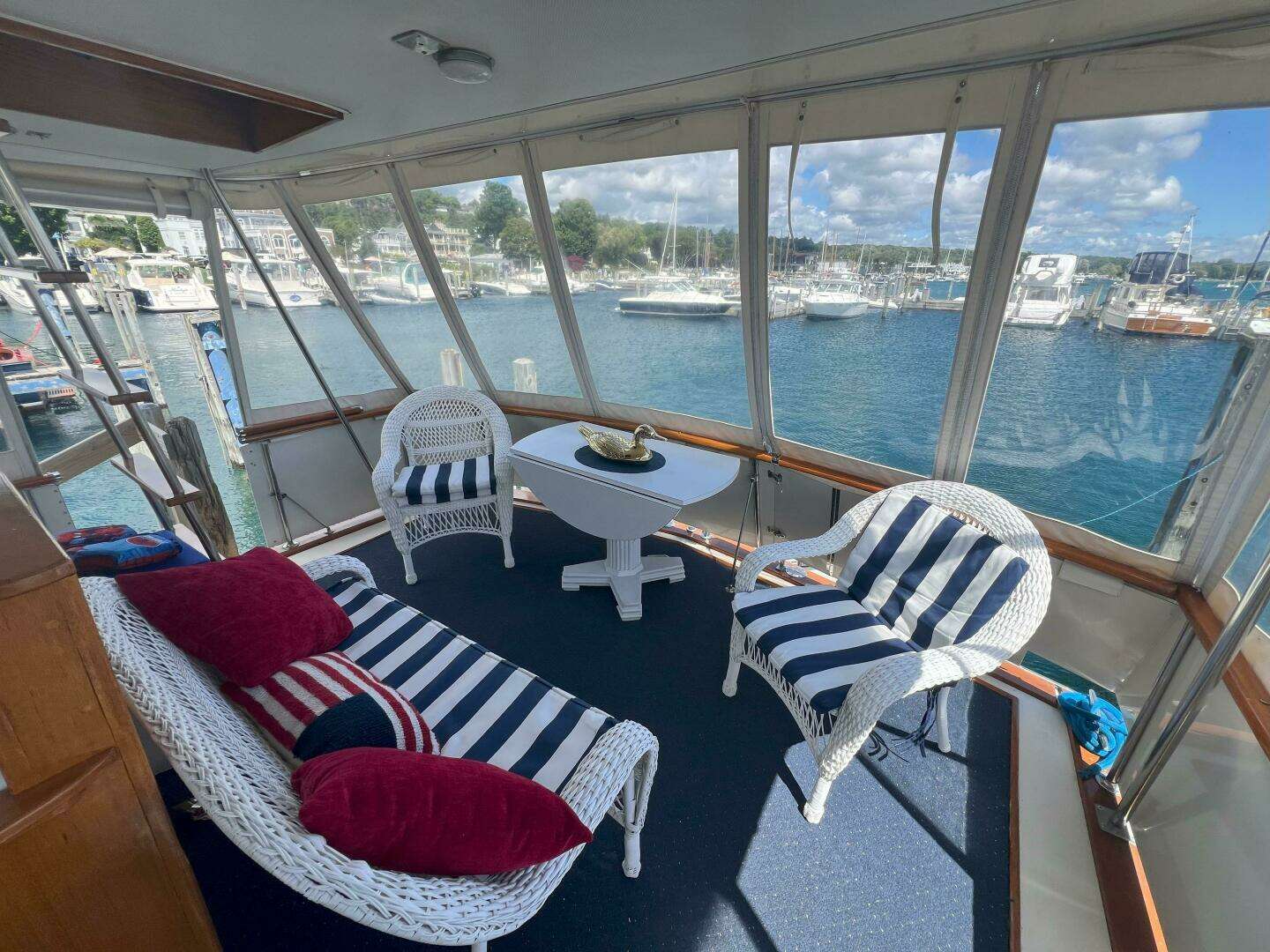 1978 Chris-Craft 410 Motor Yacht - Image 15