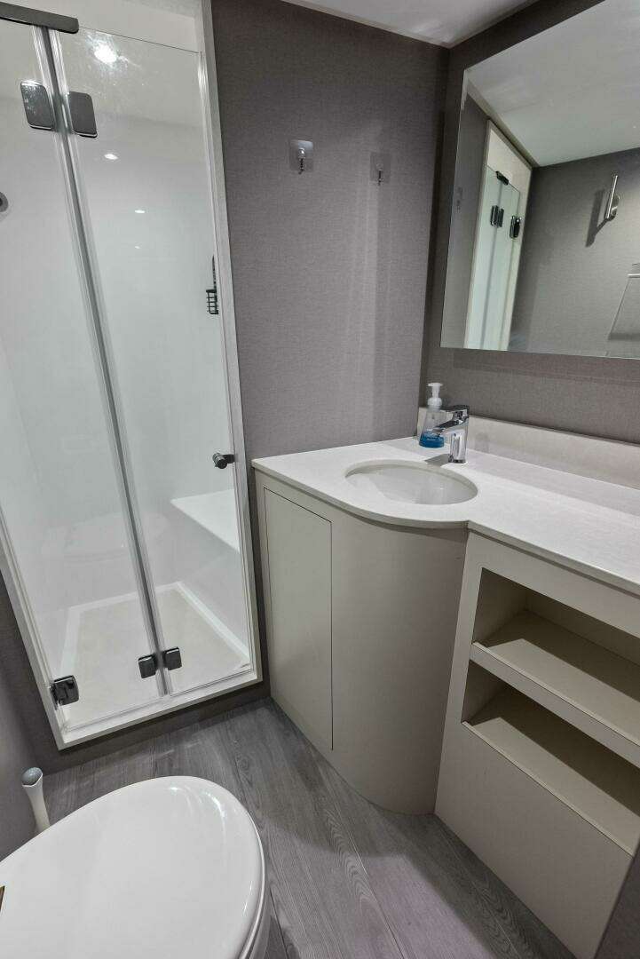 2024 Ocean Alexander 35 Revolution - Image 63