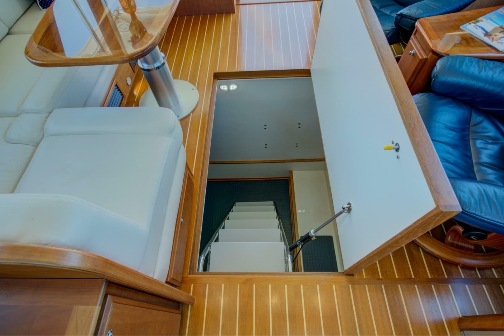 2016 Sabre 48 Salon Express - Image 68