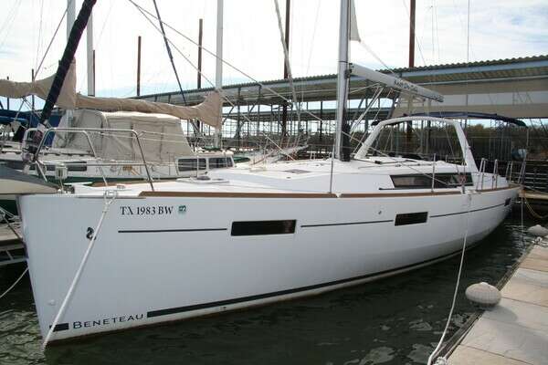 2013 Beneteau Oceanis 41 - Image 1