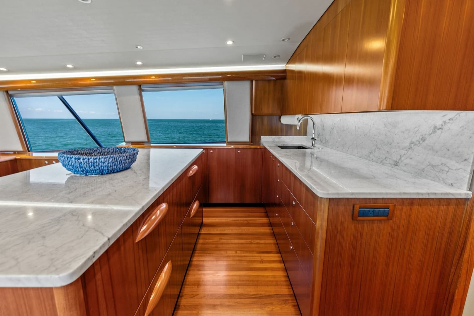 2017 Weaver Custom Sportfish - Image 46