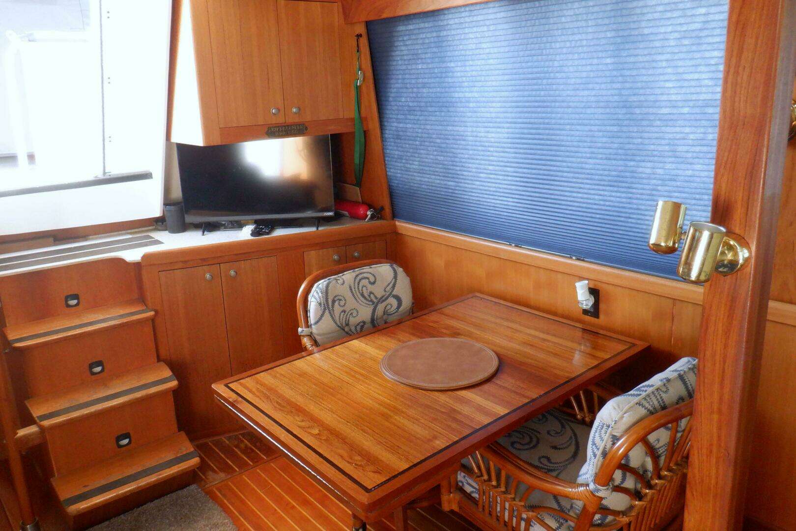 2002 Mainship 430 Trawler - Image 33
