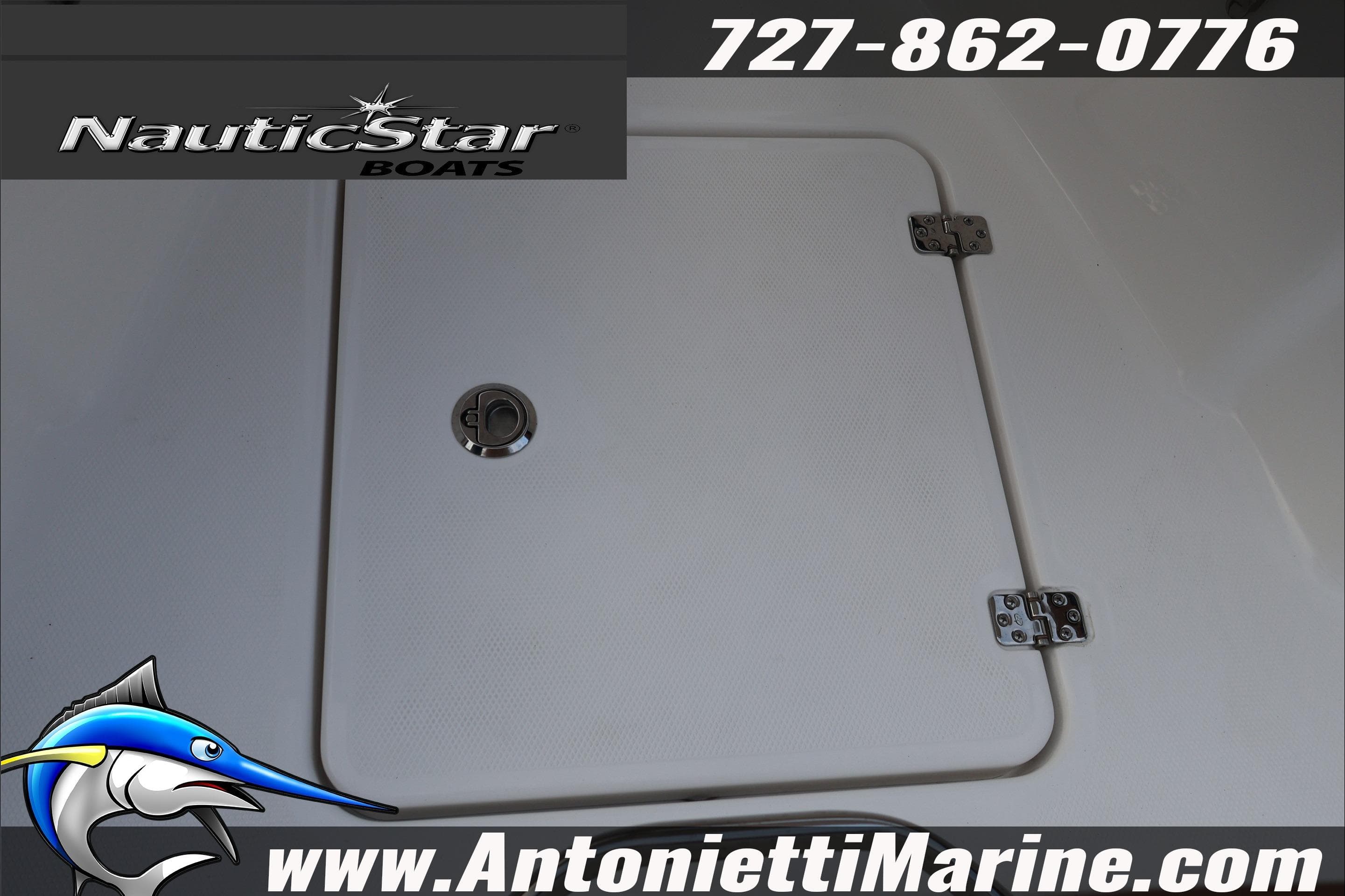 2026 NauticStar 222 Offshore boat hatch with logo and contact details.