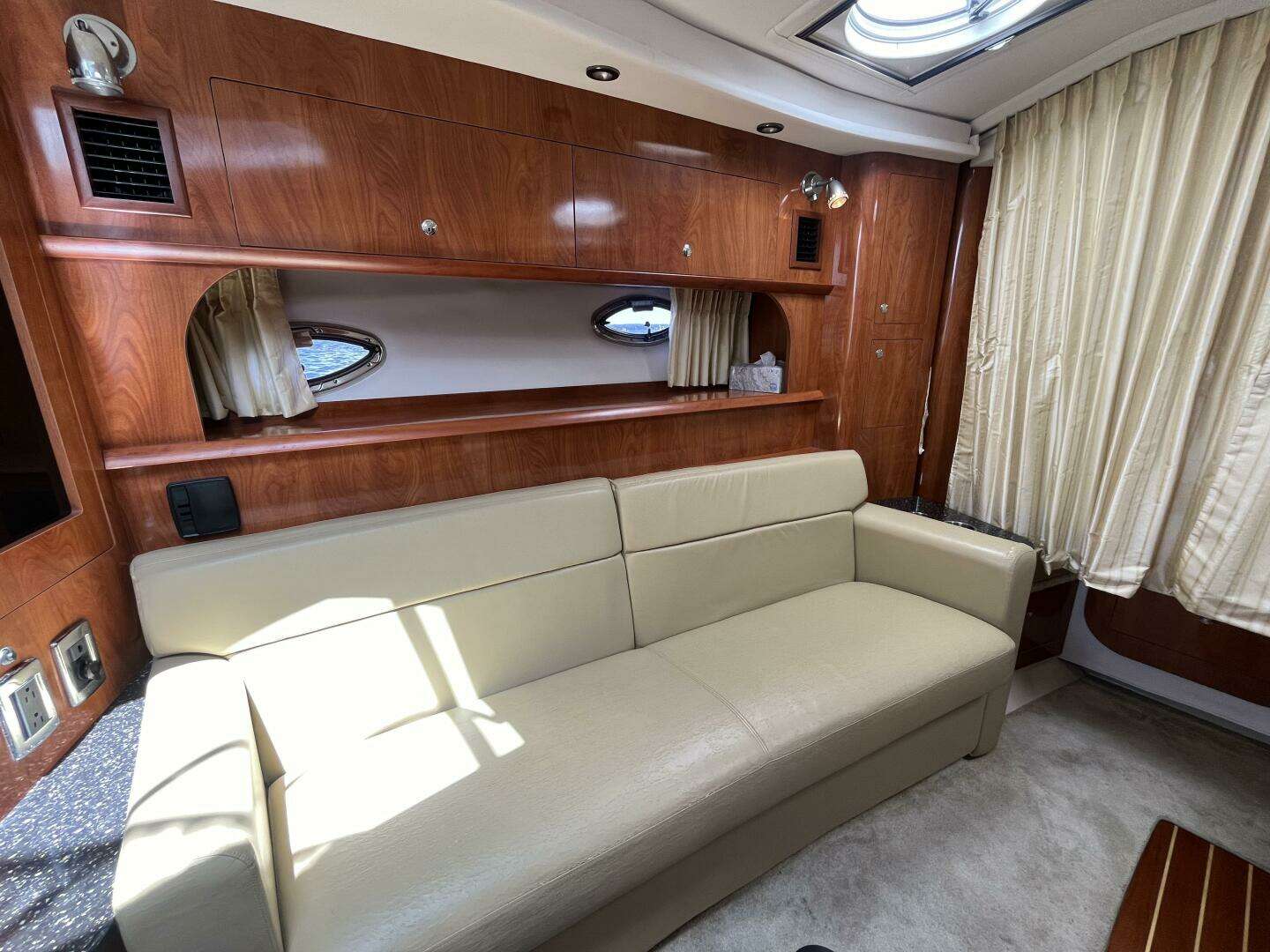 2008 Four Winns V338 - Image 27