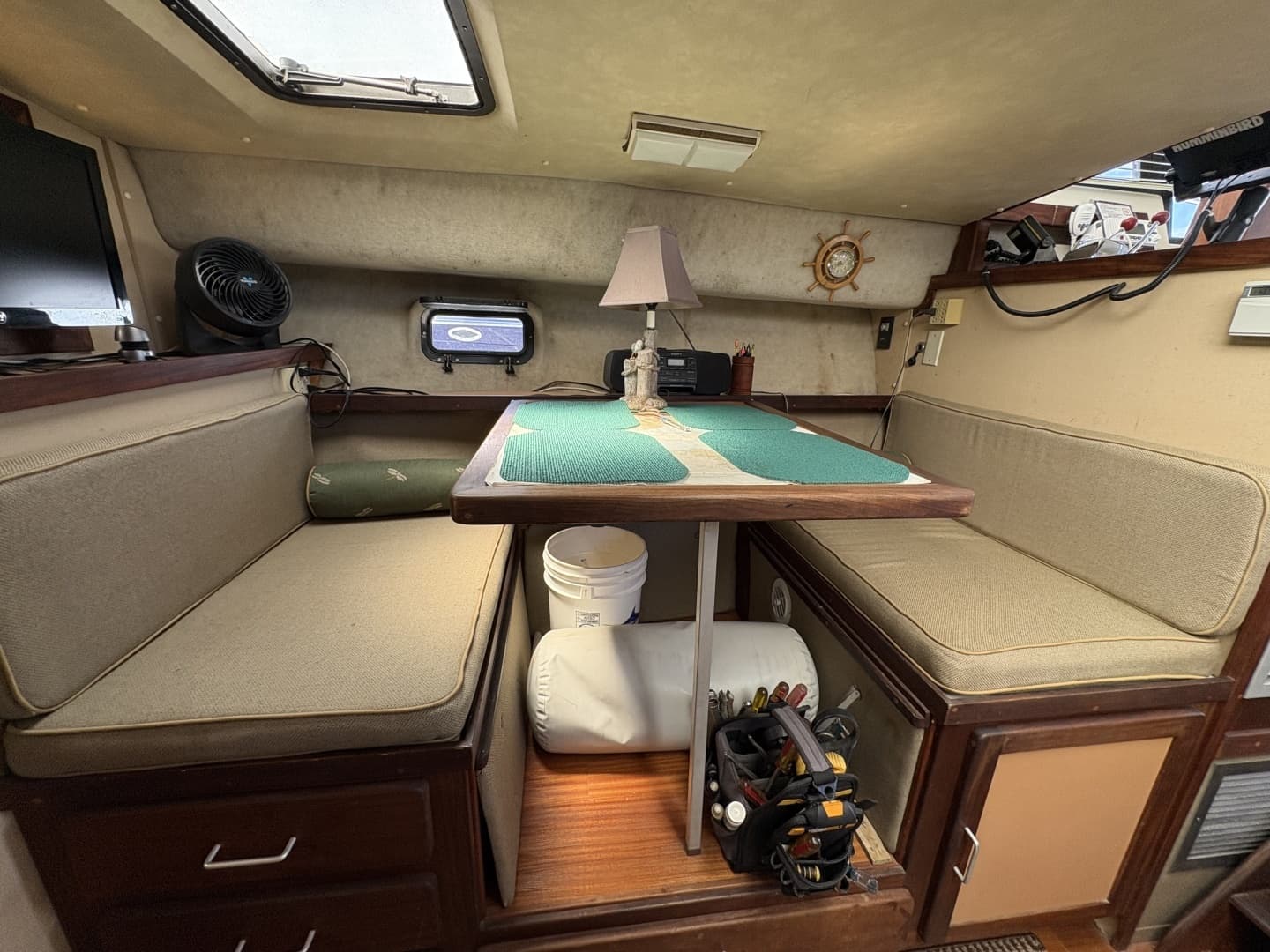 1984 Silverton 34 Convertible - Image 18