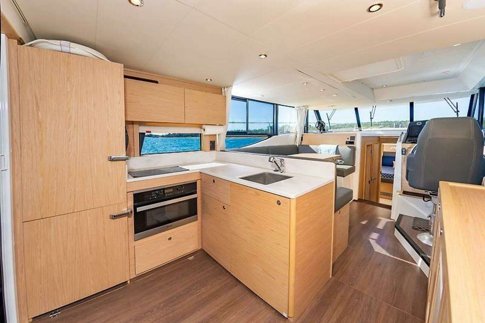 2022 Beneteau Swift Trawler - Image 21