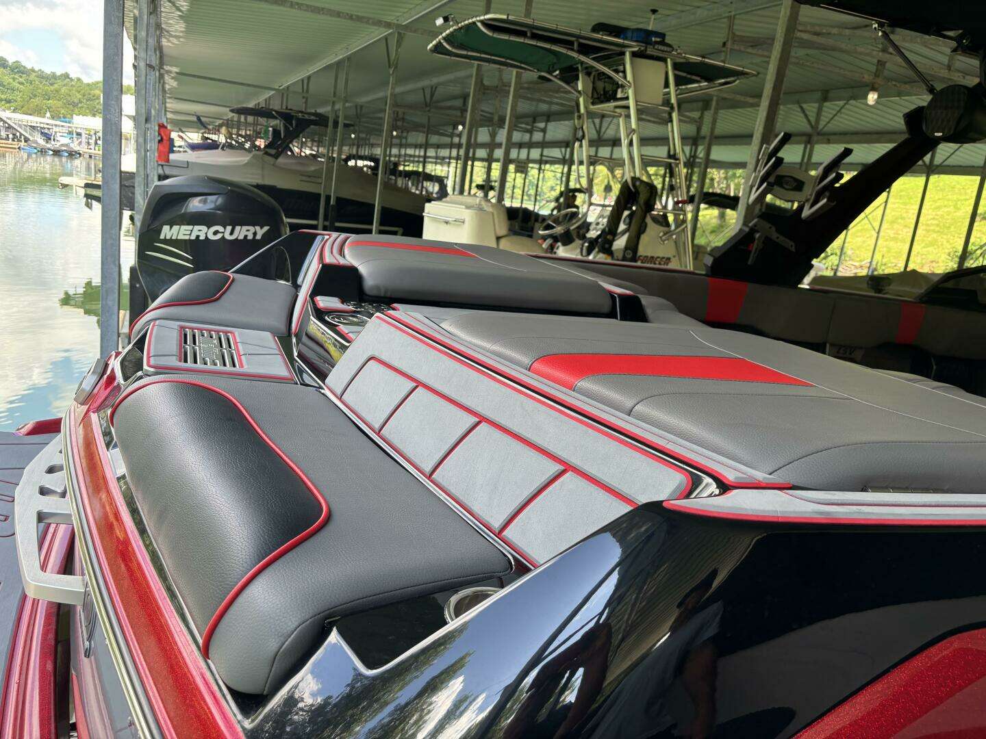2022 Malibu 23 LSV - Image 89