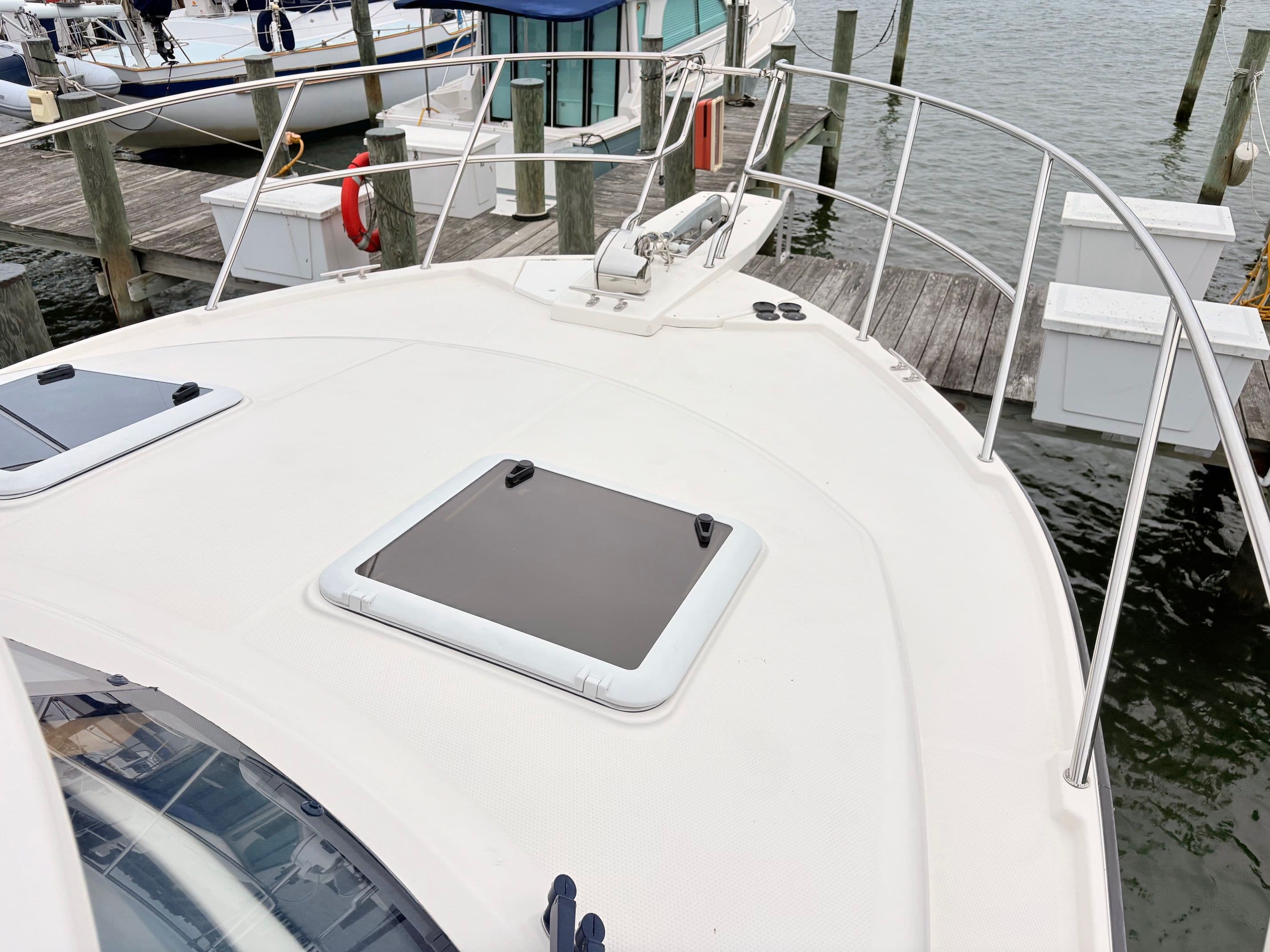 2022 Cutwater 288 Coupe - 11