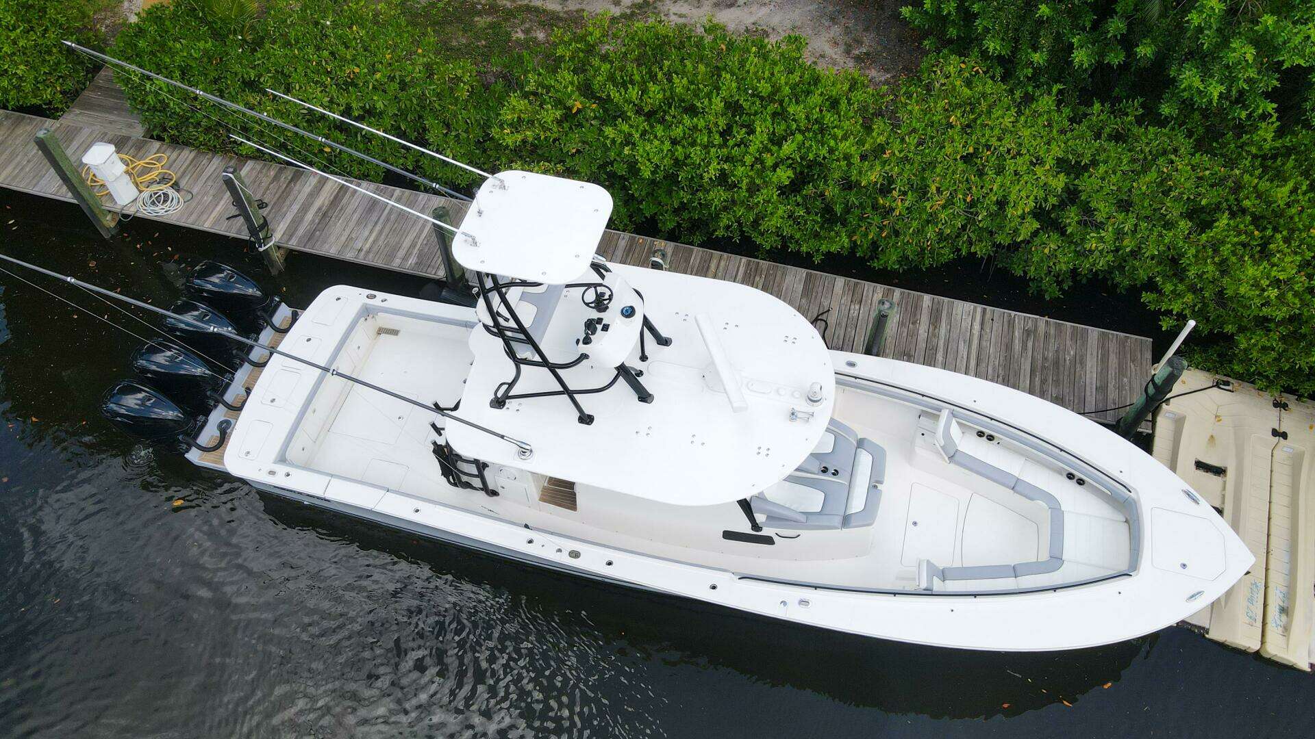 2020 Regulator 41 - Image 3
