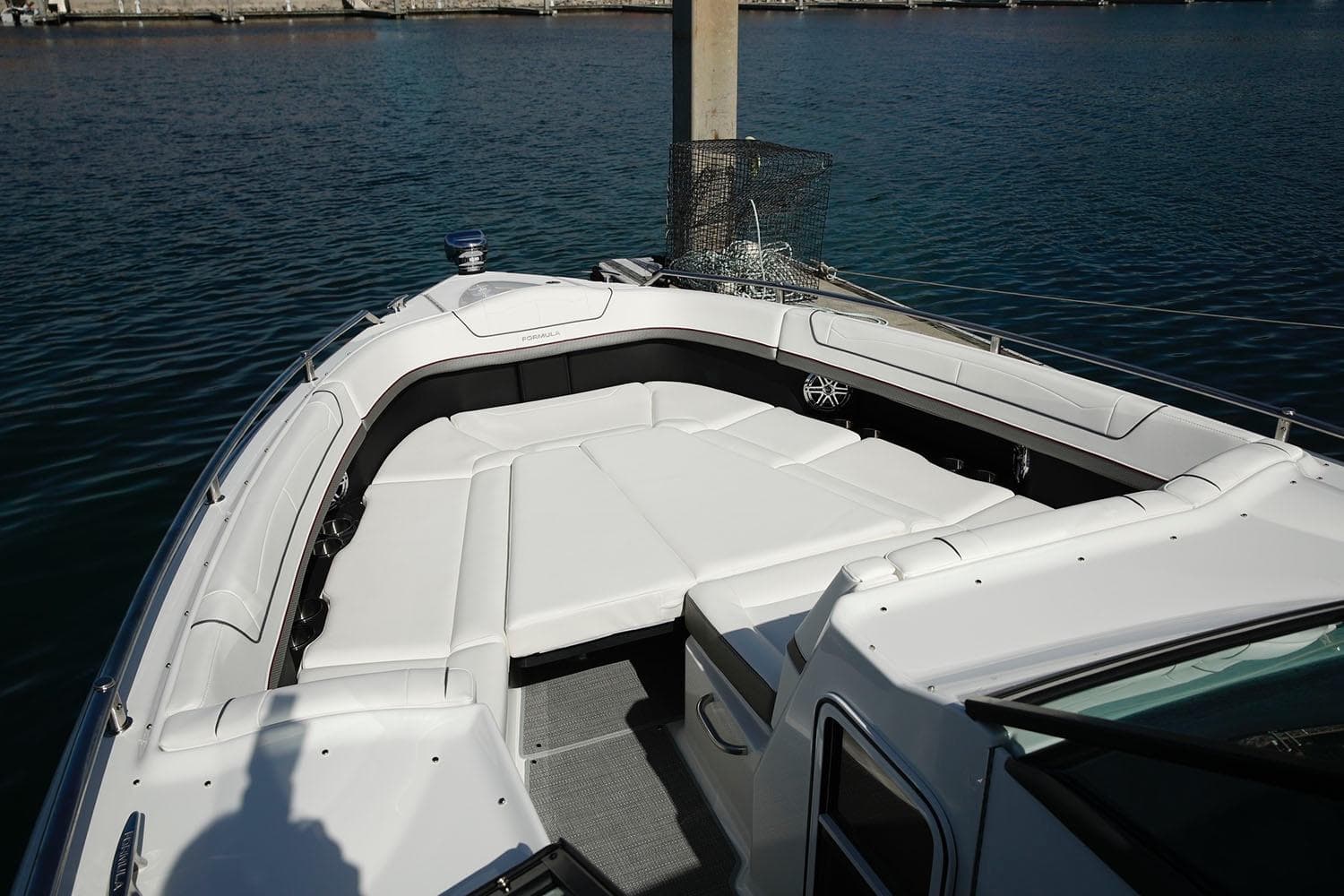 Manufacturer Provided Image: 2023 Formula 350 Crossover Bowrider I/O with spacious bow seating.