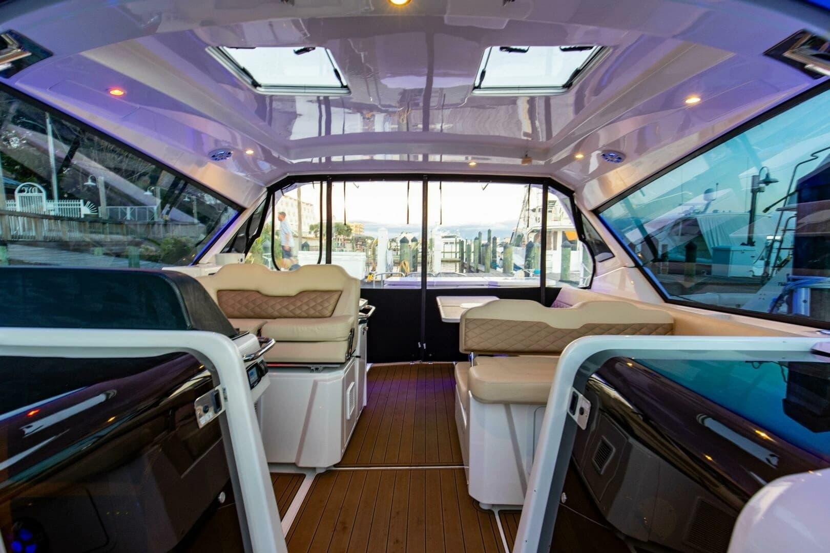 2018 Aquila 36 Power Cat - Image 2