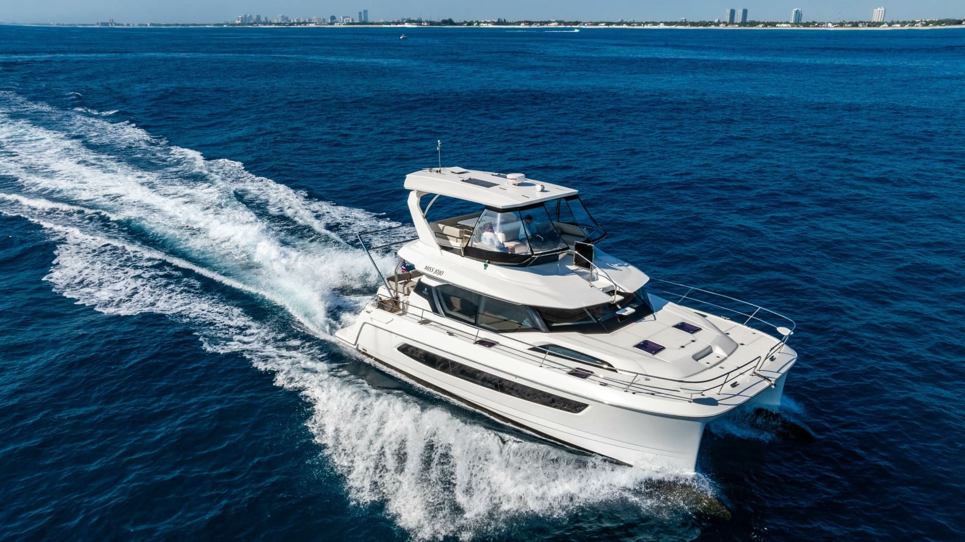 2024 Aquila 44 Yacht - Image 5