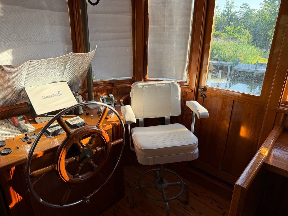 2018 Custom Trawler - 5