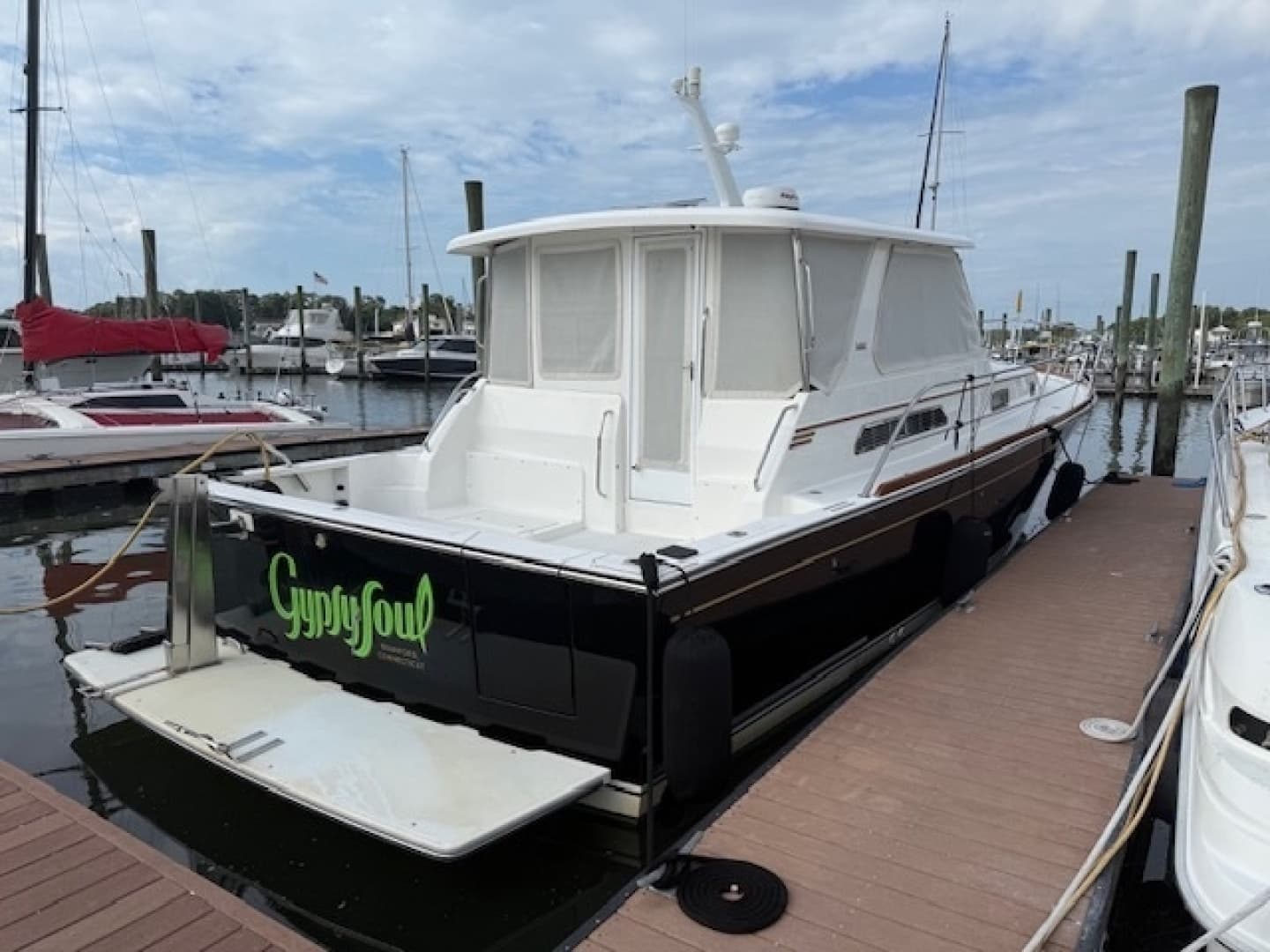 2005 Sabre 42 Express - Image 4