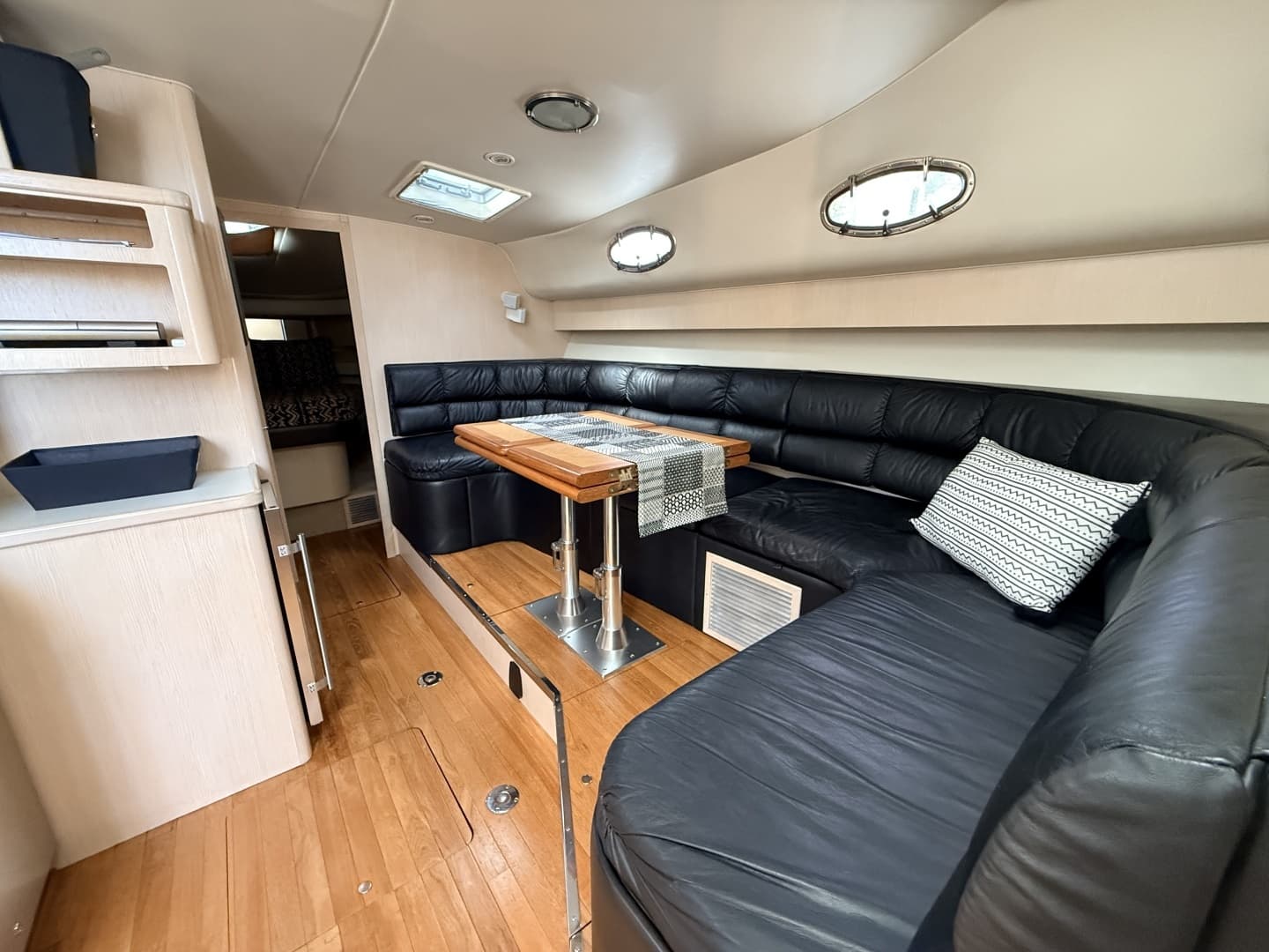 1995 Tiara Yachts 4000 Express - Image 50