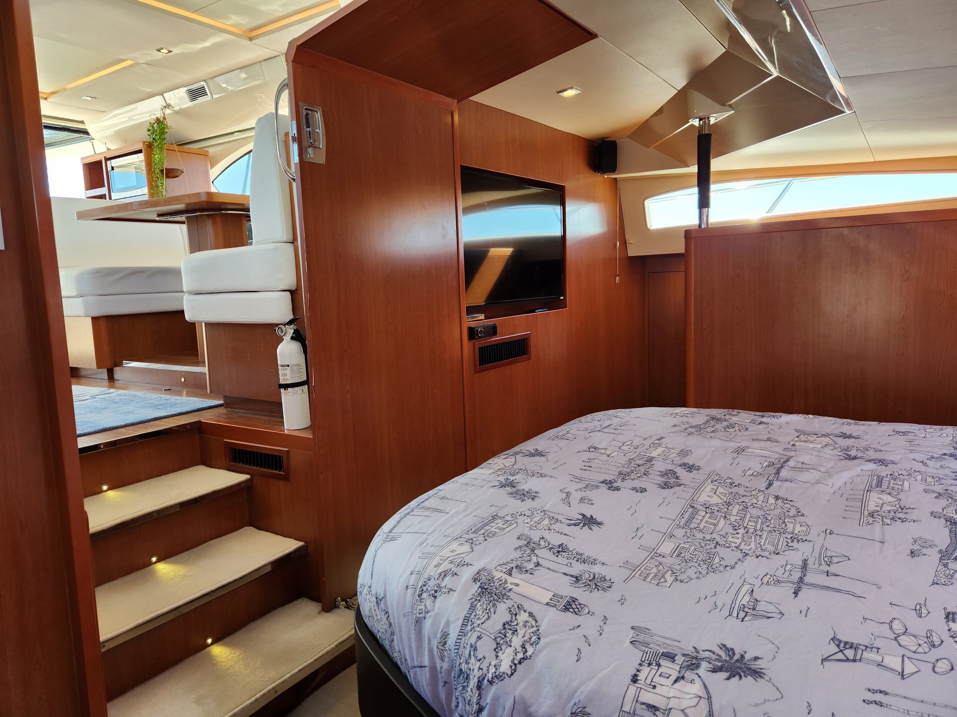 2016 Aquila 44 Yacht - 43