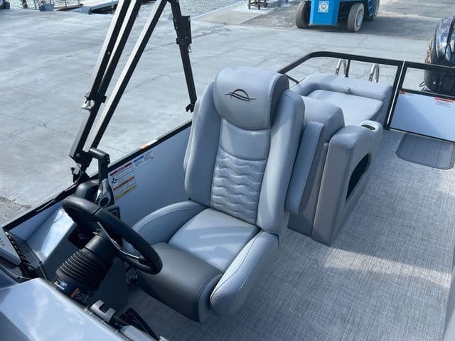 2025 SunCatcher Fusion Series 324SS - 40