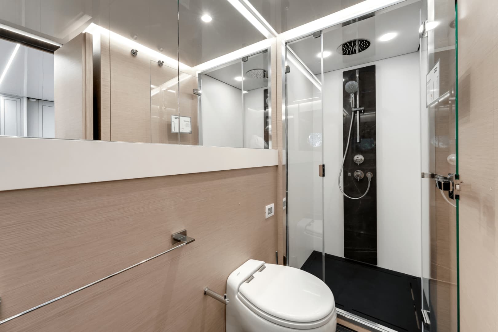 2024 Azimut S8 - Image 52