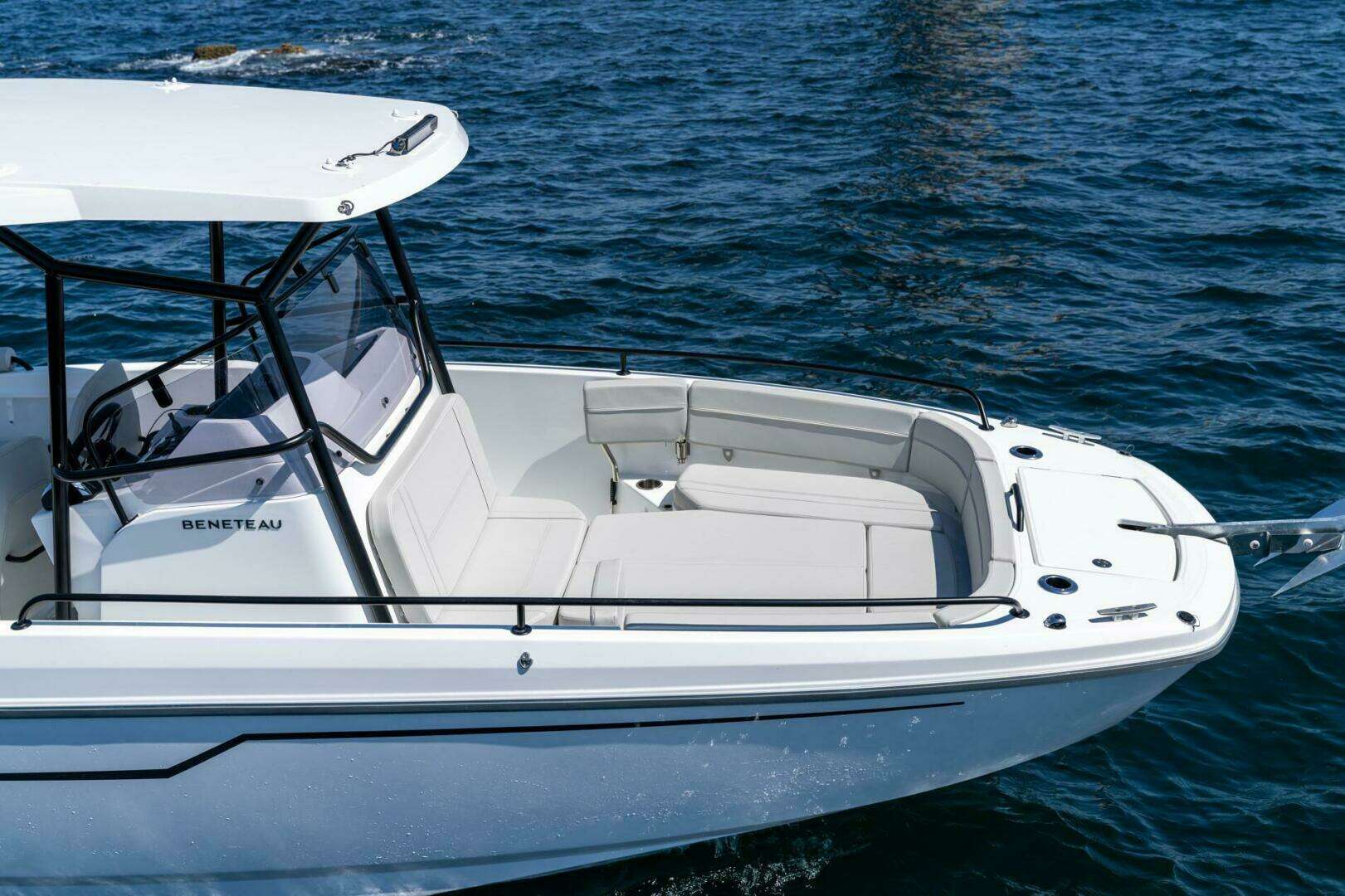 2026 Beneteau Flyer 8 SPACEdeck - Image 4