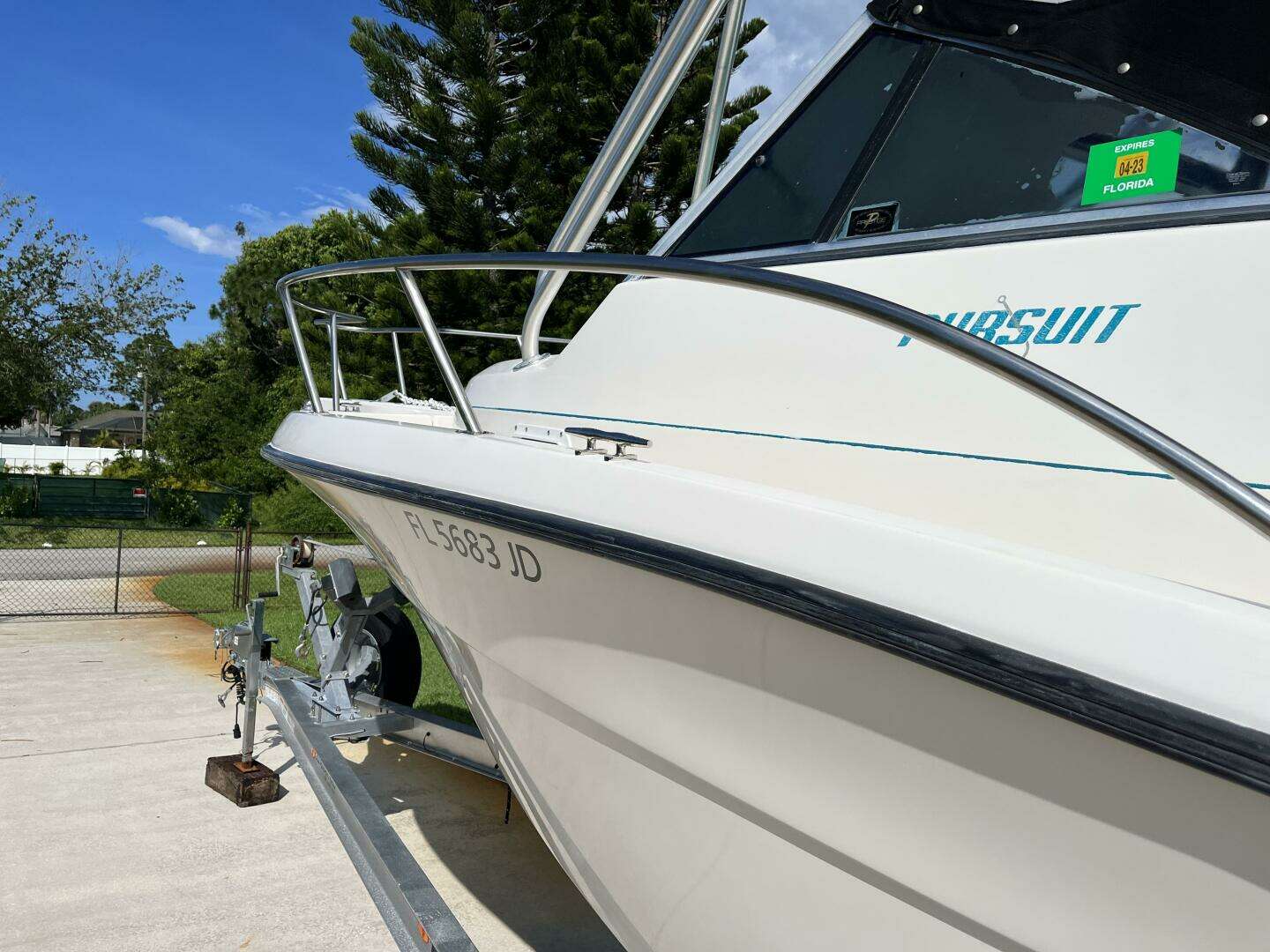 1995 Pursuit 2470 - Image 8