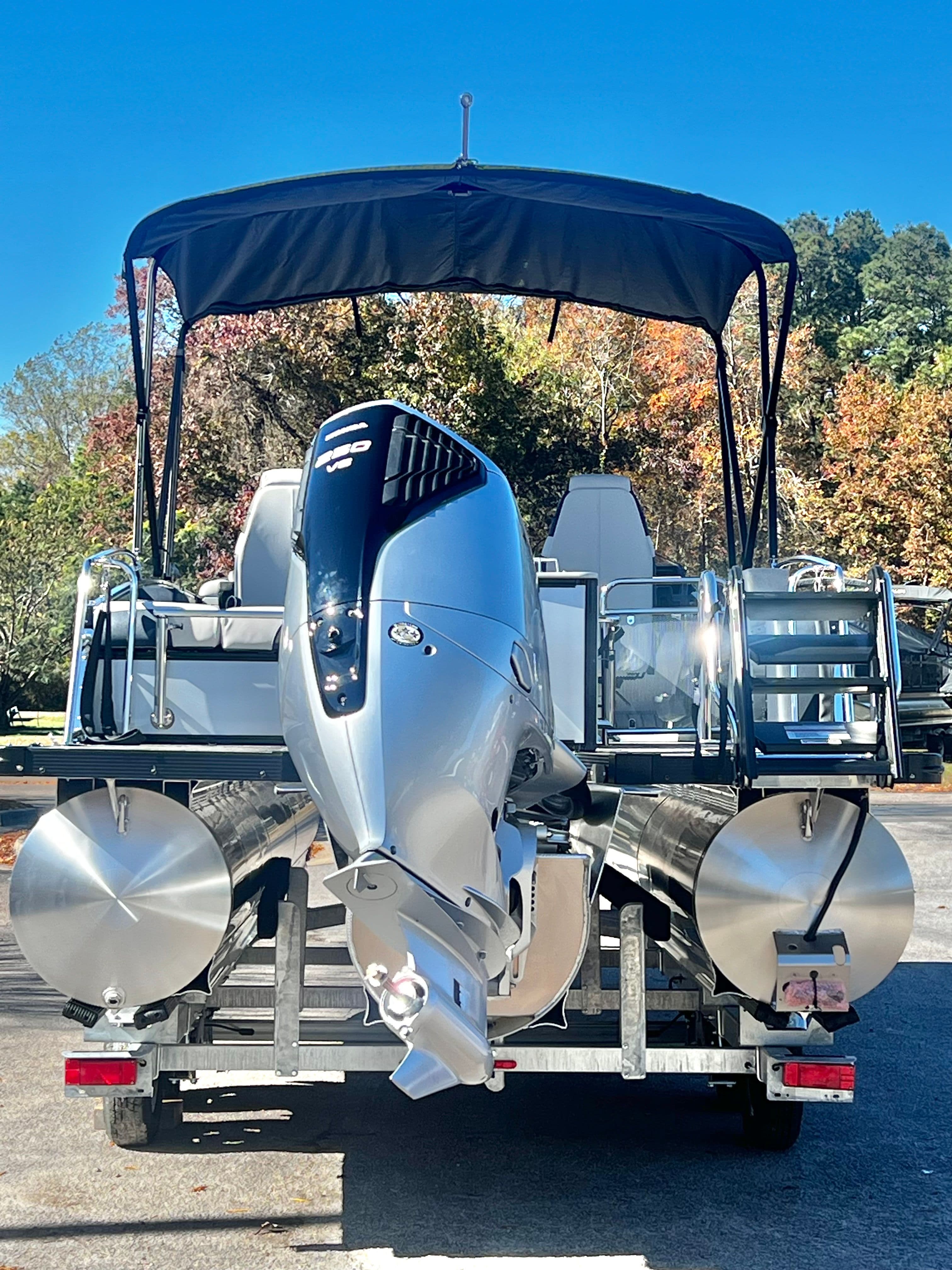 2026 Avalon Catalina 23' Versatile Rear Bench Triple-Toon - INCOMING! - 4