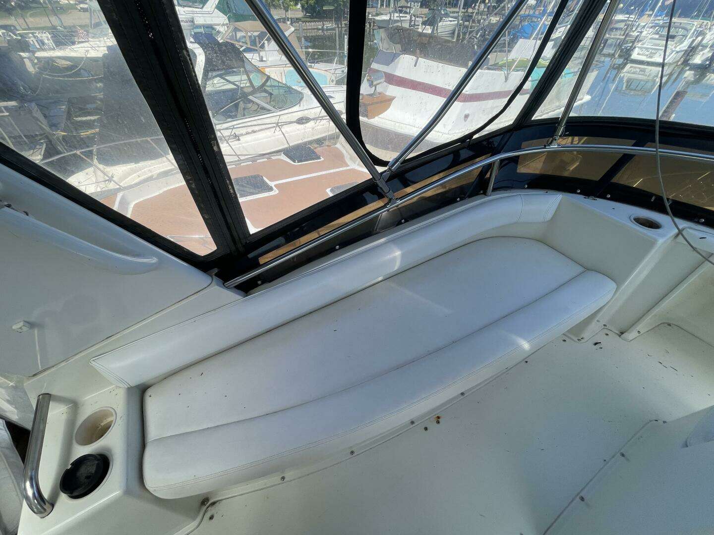 1994 Silverton 34 Motor Yacht - Image 12