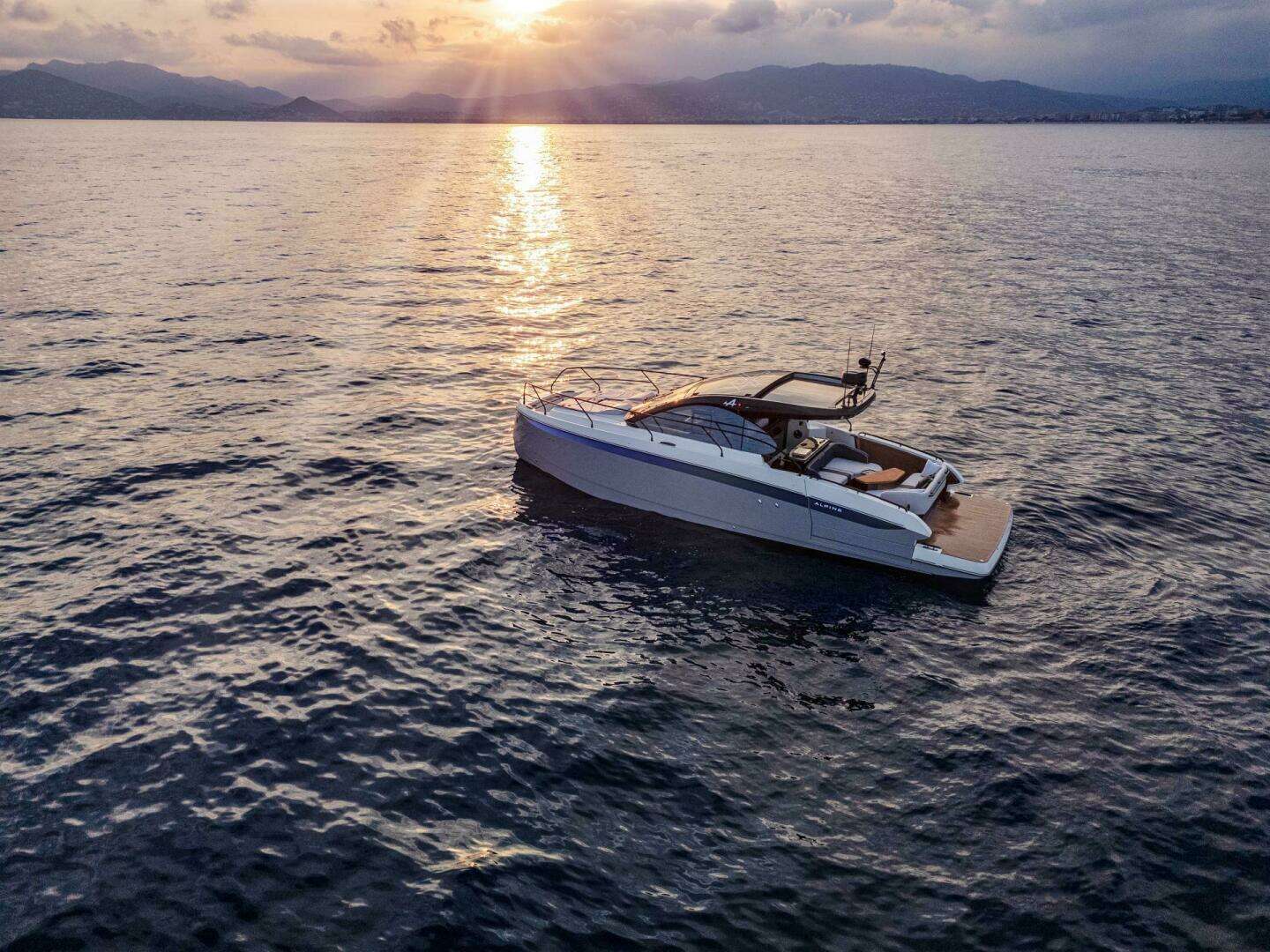 2026 Beneteau Gran Turismo 40 - Image 30