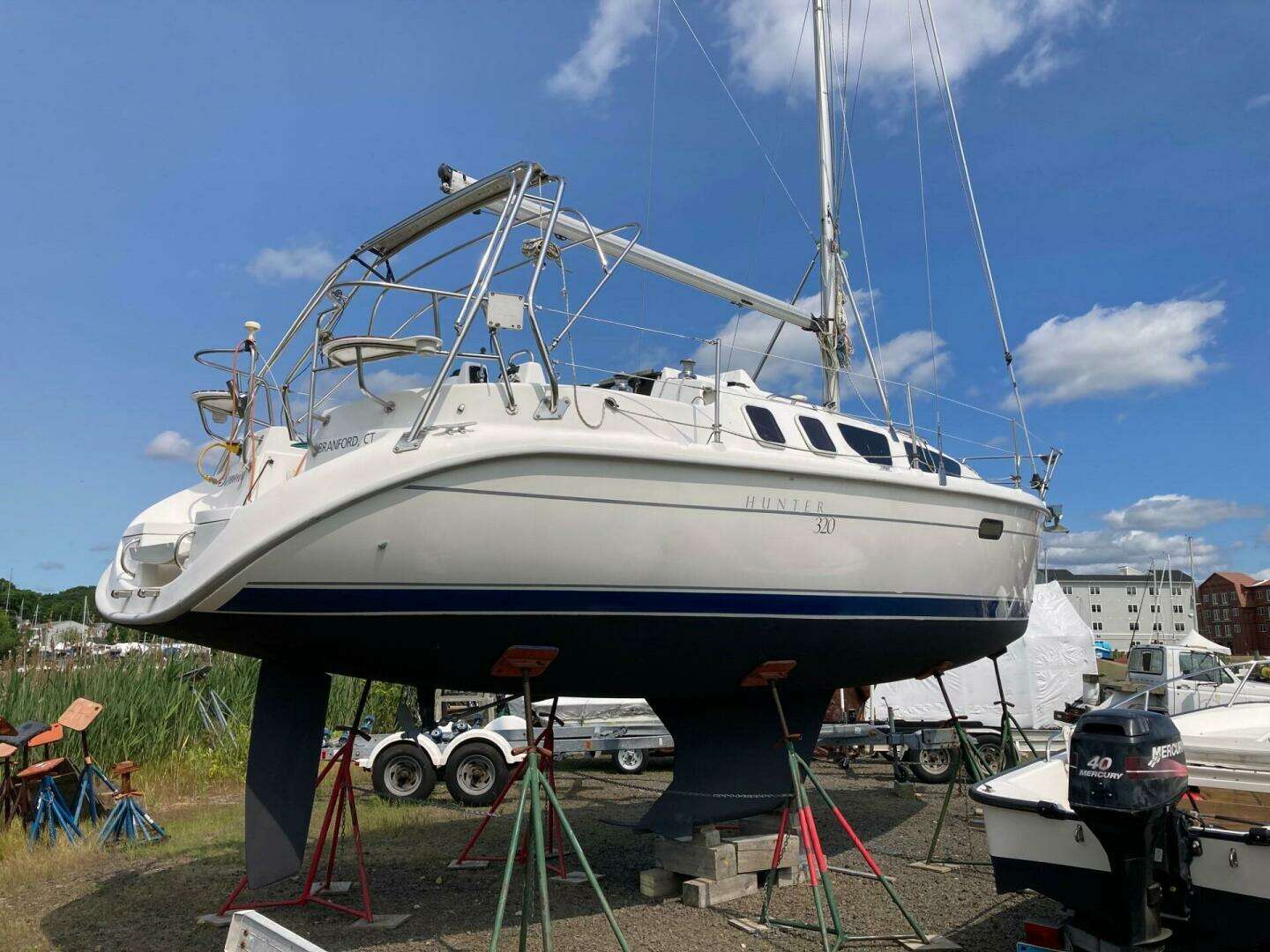 2000 Hunter 320 - Image 2