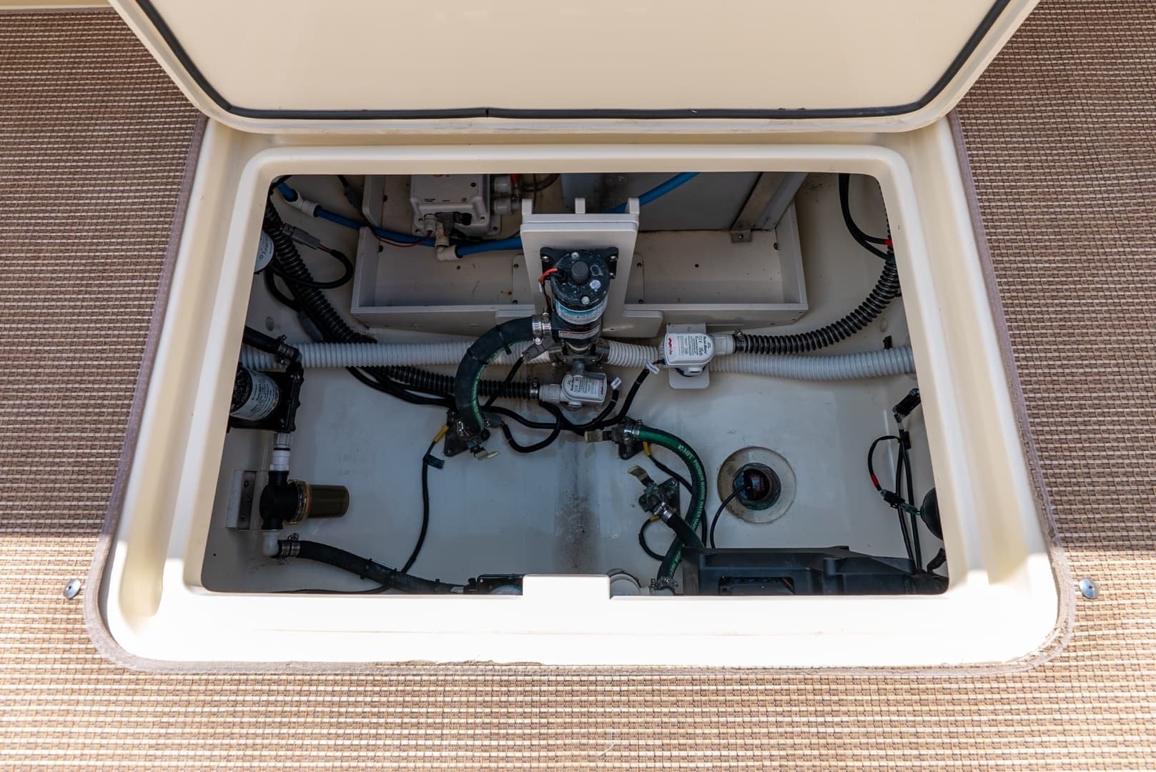 2024 Chris-Craft 30 Catalina - Image 36