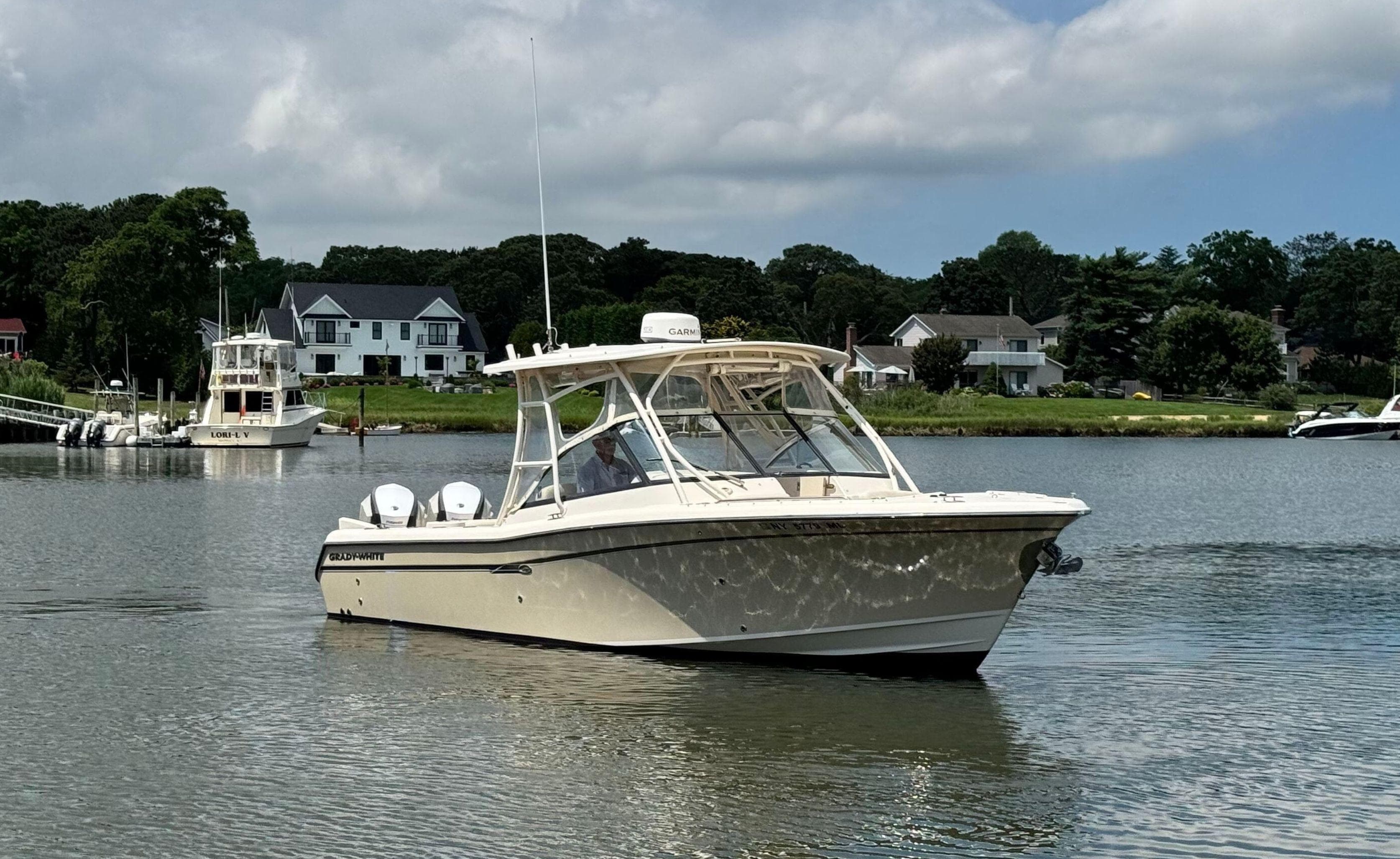 2016 Grady-White Freedom 285