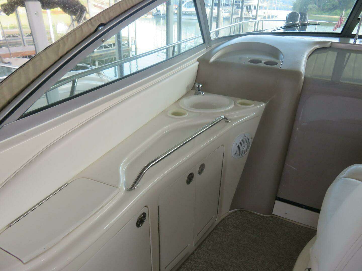 2001 Sea Ray 340 Sundancer - Image 4