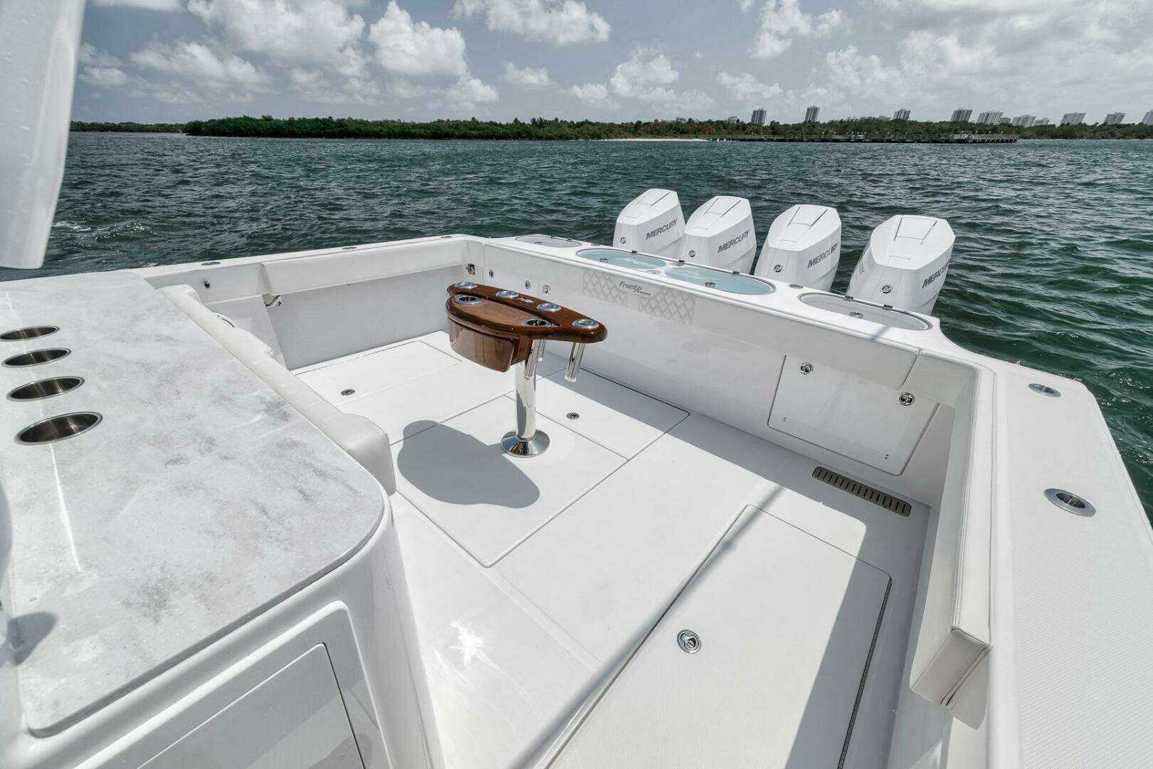 2024 Front Runner 47 CC - Image 33