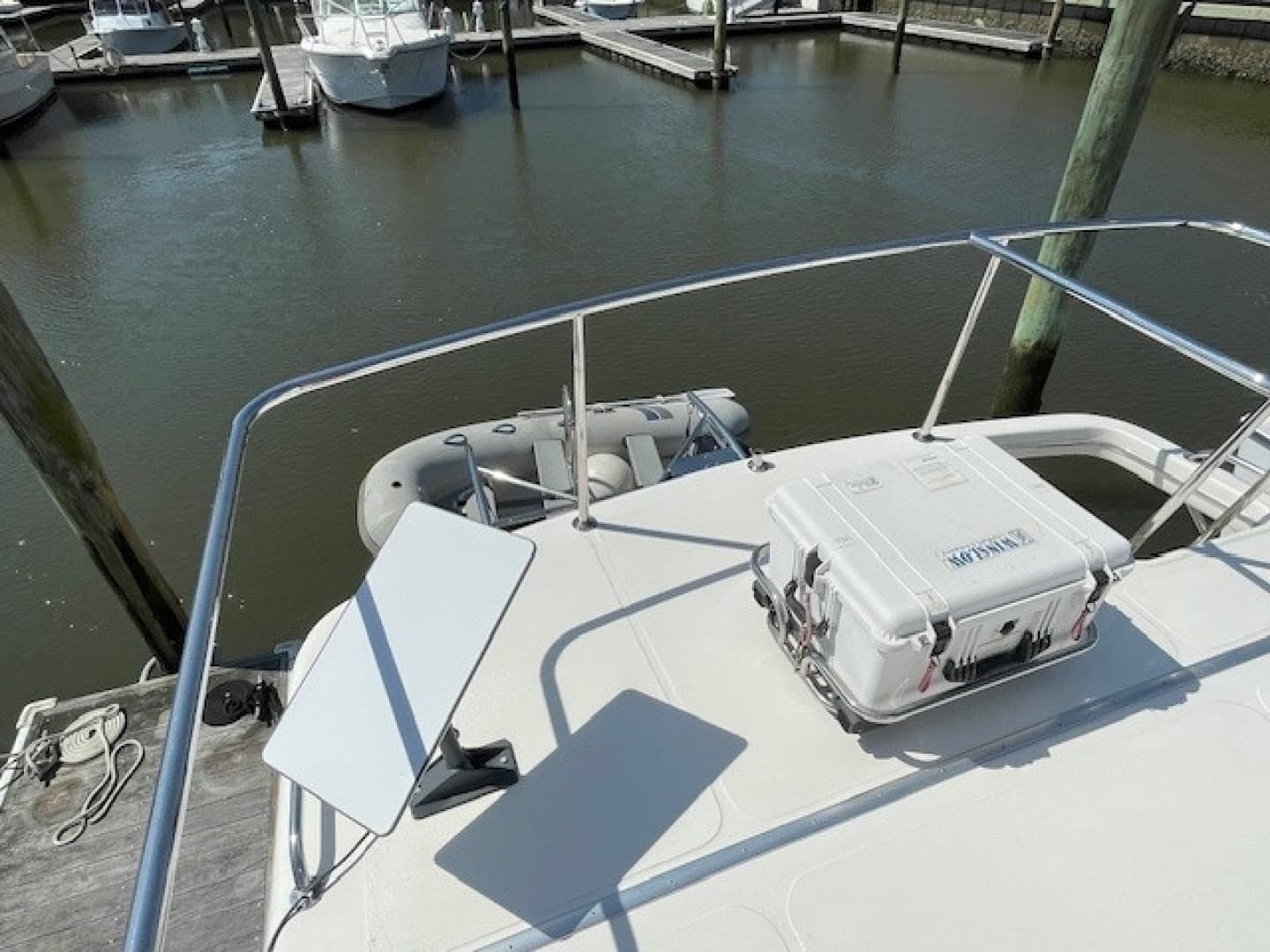 2004 American Tug 34 - Image 19