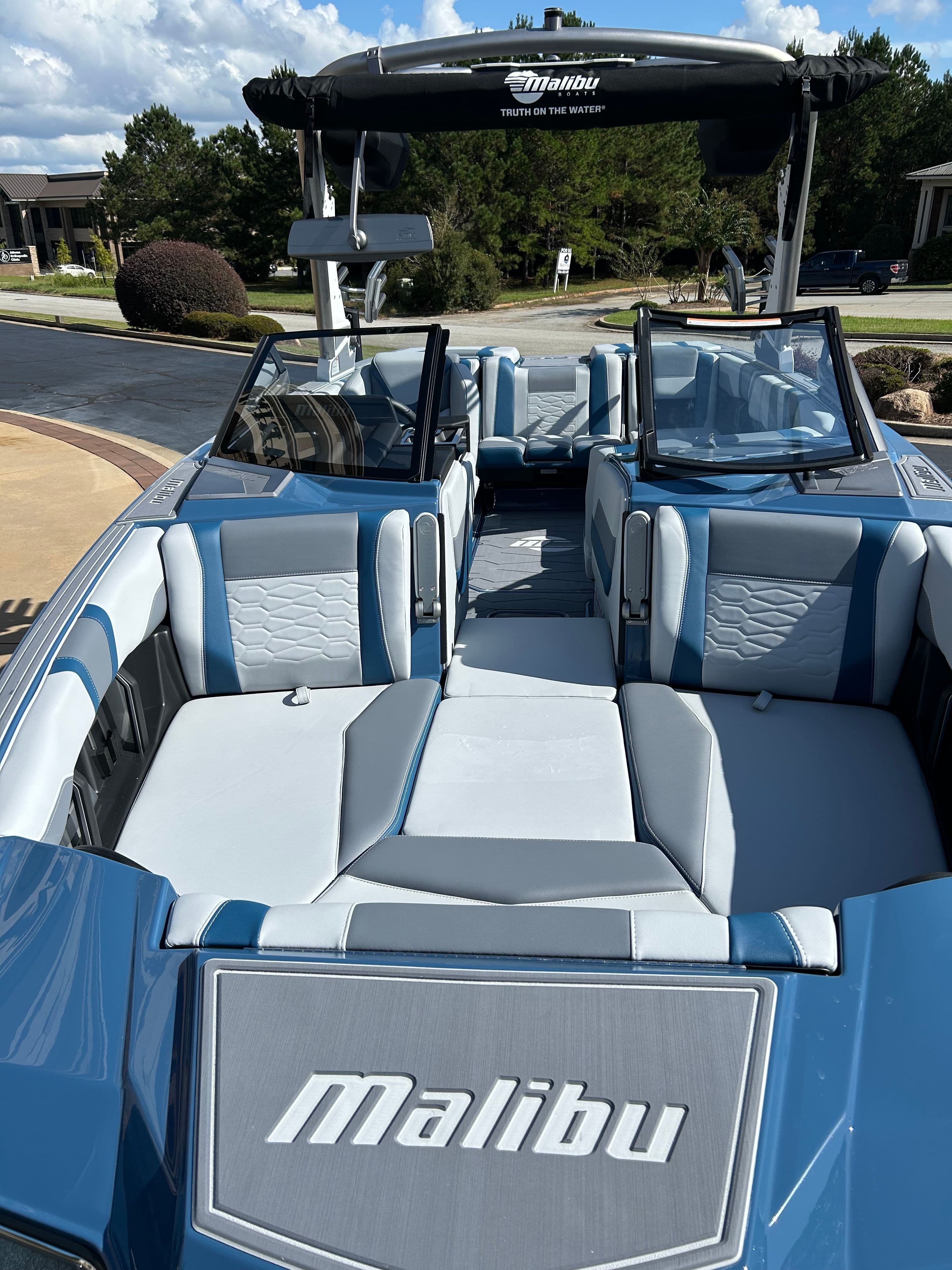2026 MALIBU 23 MXZ - Image 5