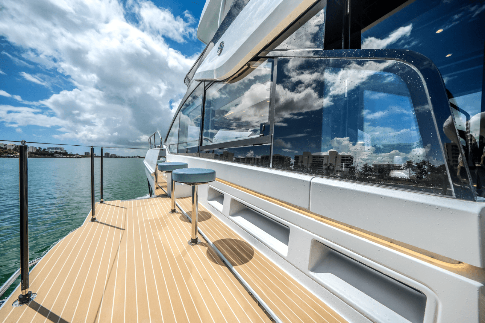 2026 Cruisers Yachts 57 FLY - Image 22